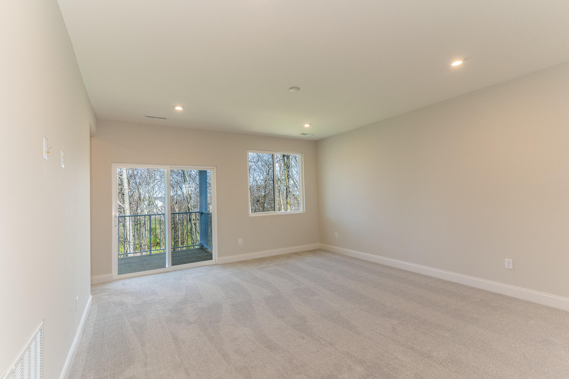 2682 Timberside Drive Property Photo 4
