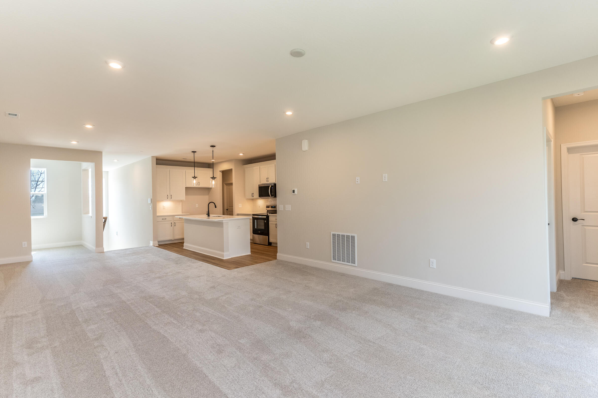 2682 Timberside Drive Property Photo 6