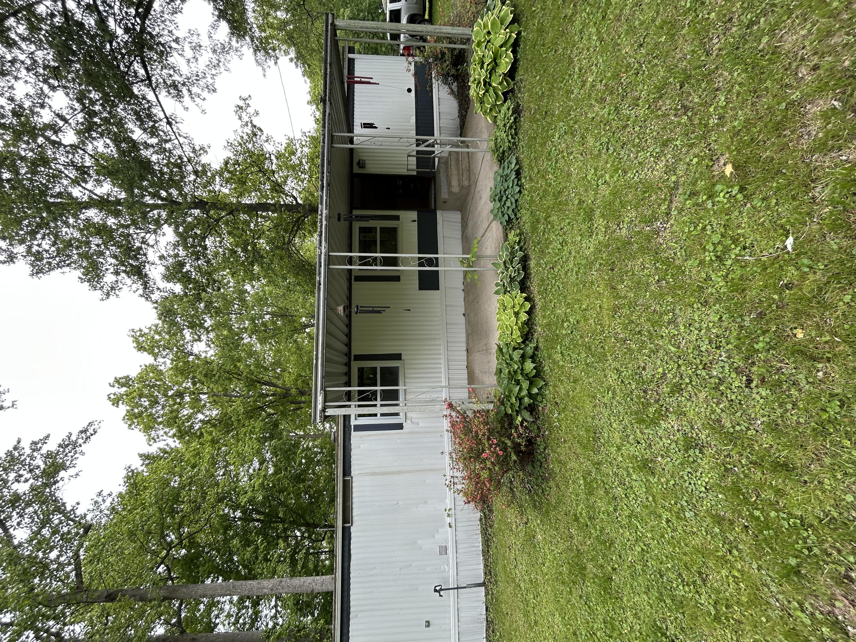 635 River Road Property Photo 2