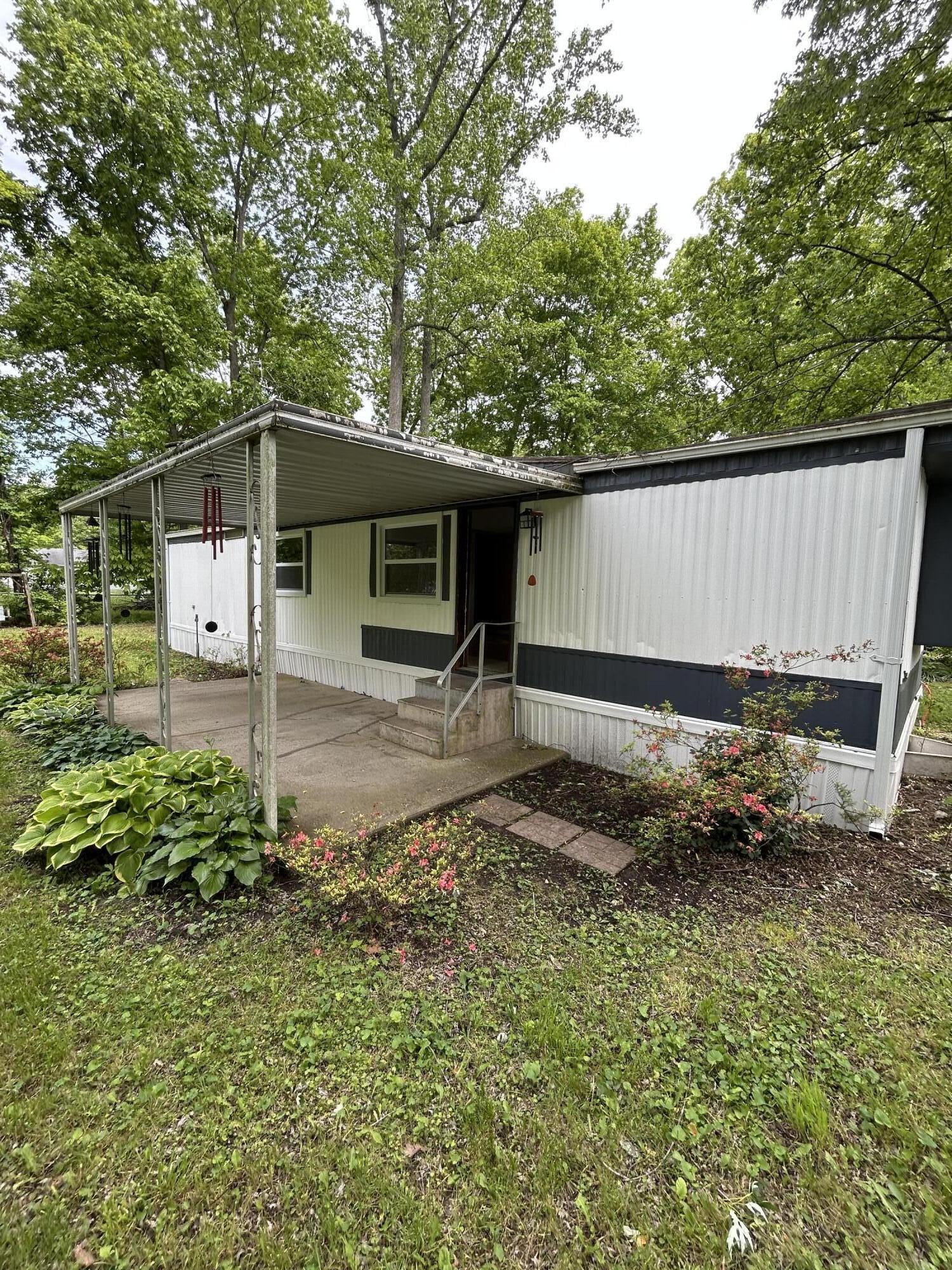 635 River Road Property Photo 3