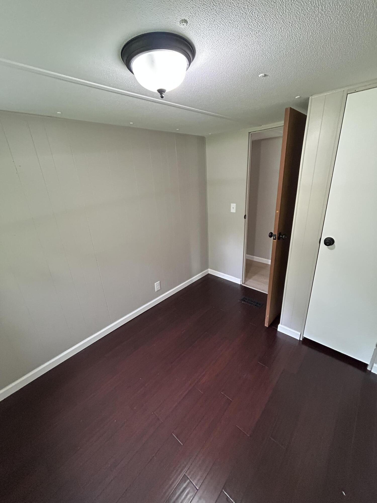 635 River Road Property Photo 23