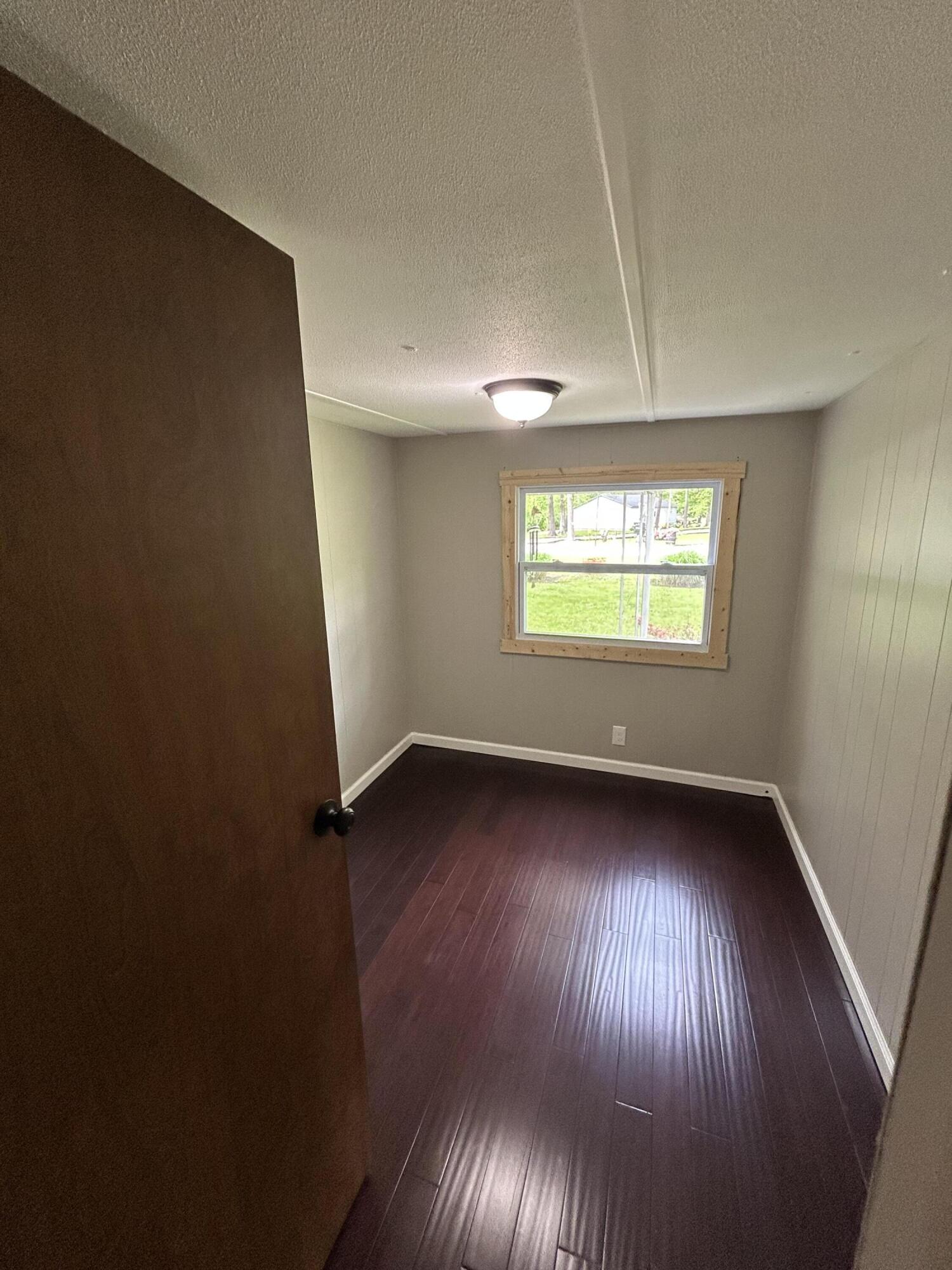 635 River Road Property Photo 24