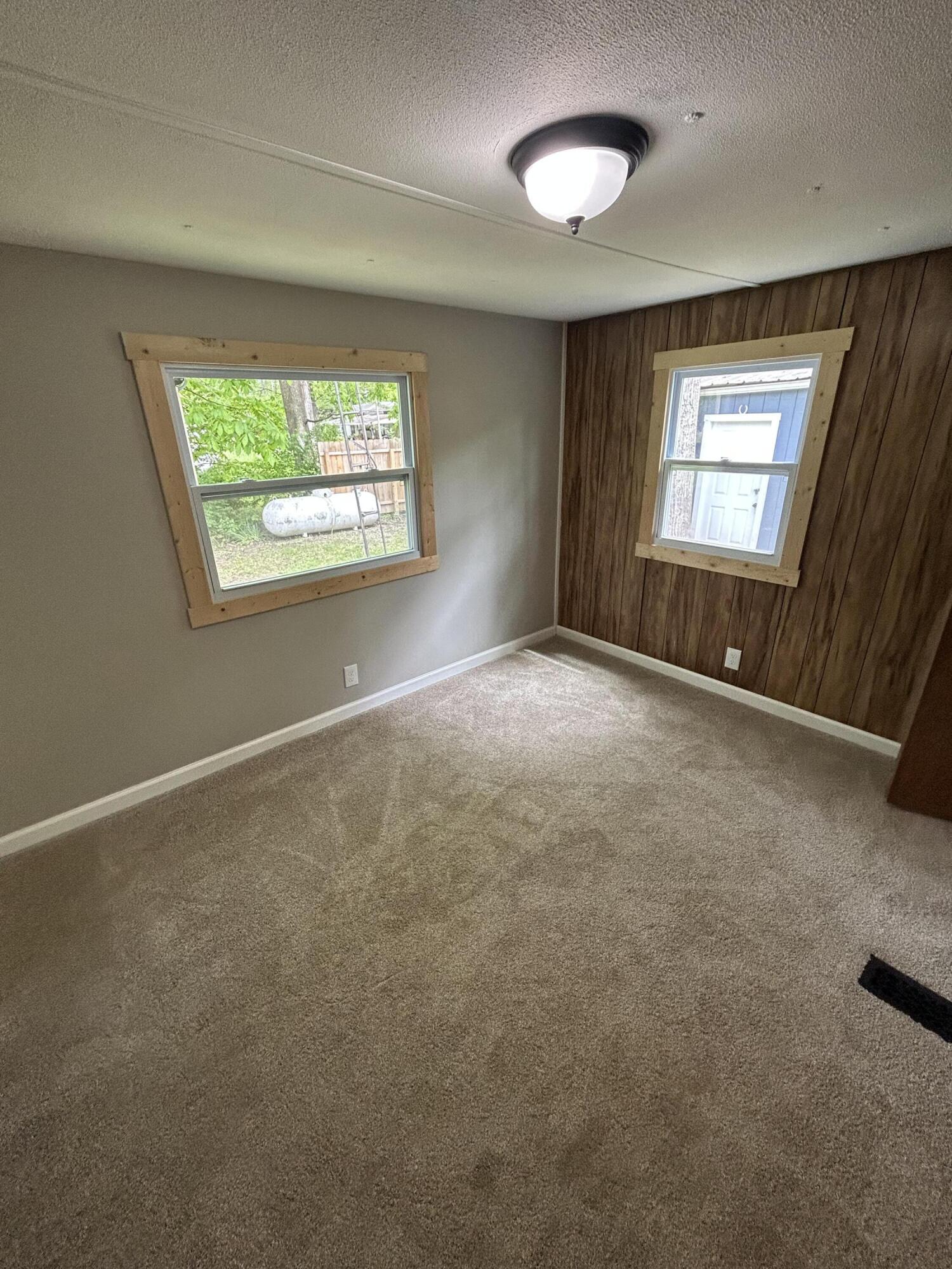 635 River Road Property Photo 25