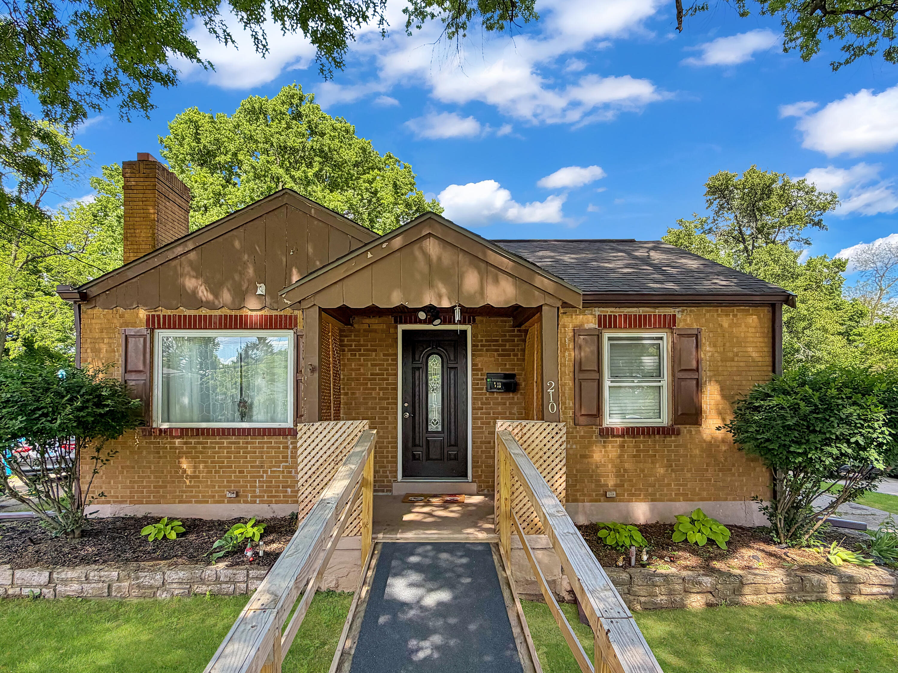 210 Mcalpin Avenue Property Photo 1