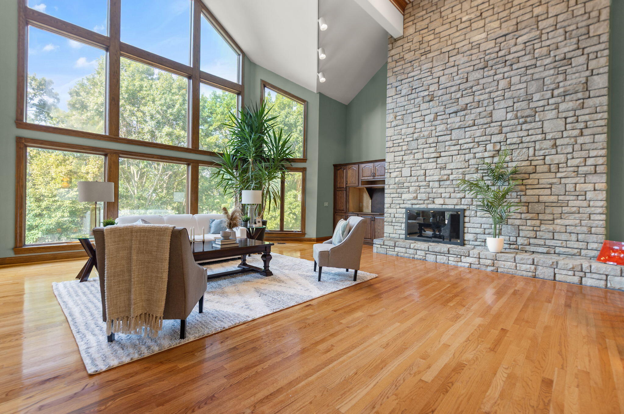 2021 Edenderry Drive Property Photo 12