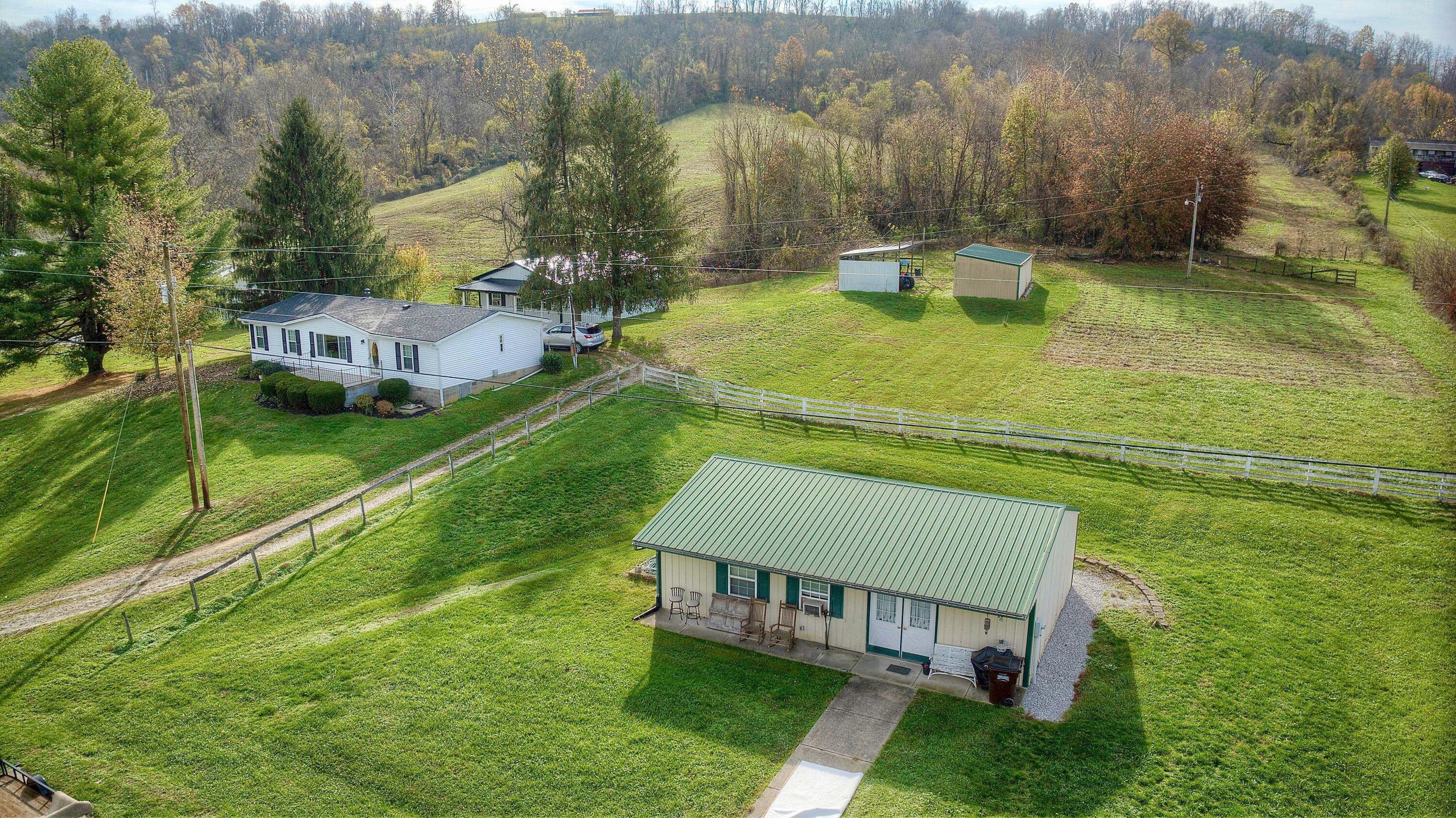986 42e Hwy Property Photo 31