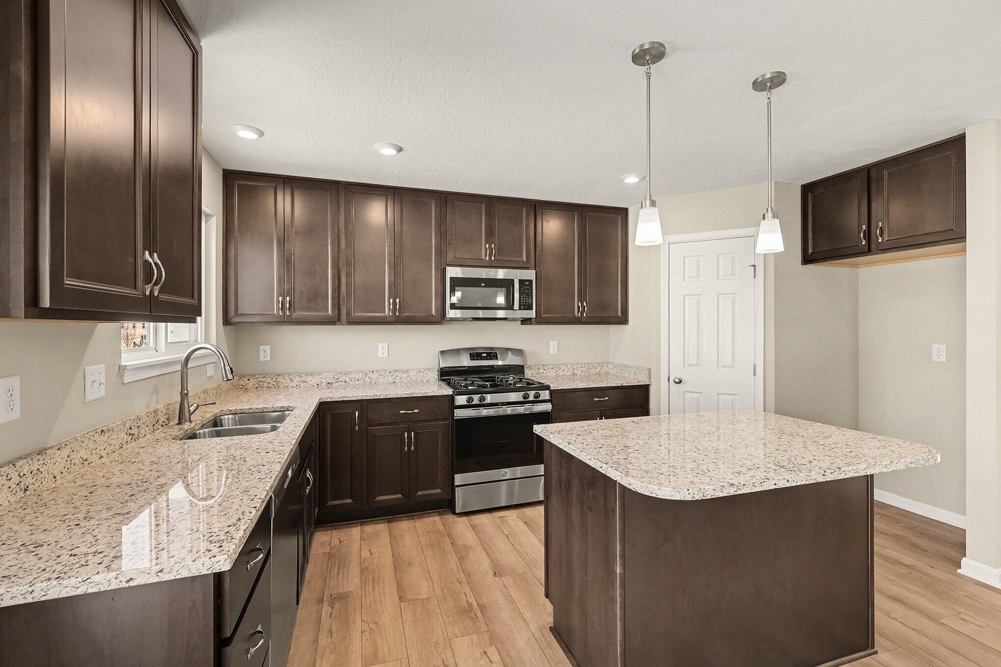 2116 Penny Lane Property Photo 4