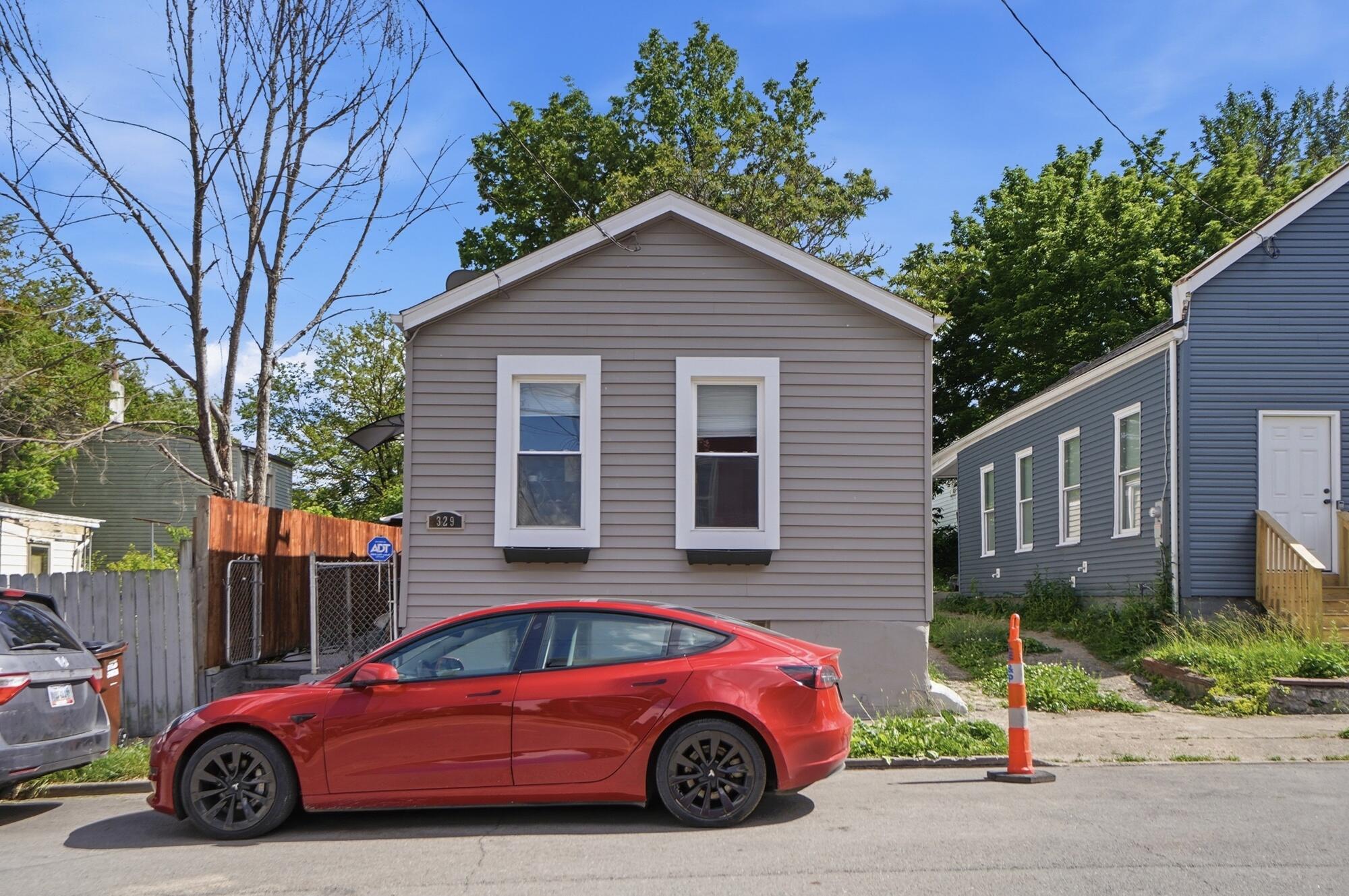 329 Bush Street Property Photo 2