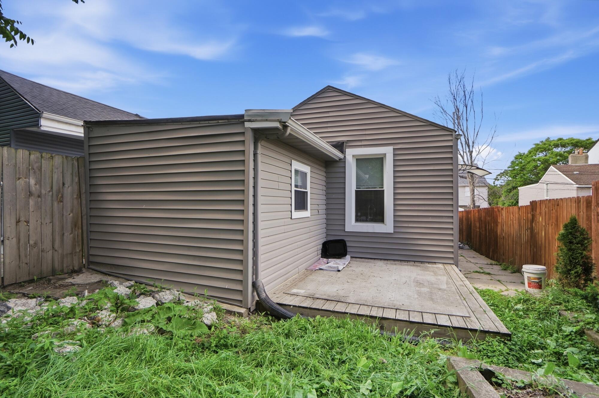 329 Bush Street Property Photo 16