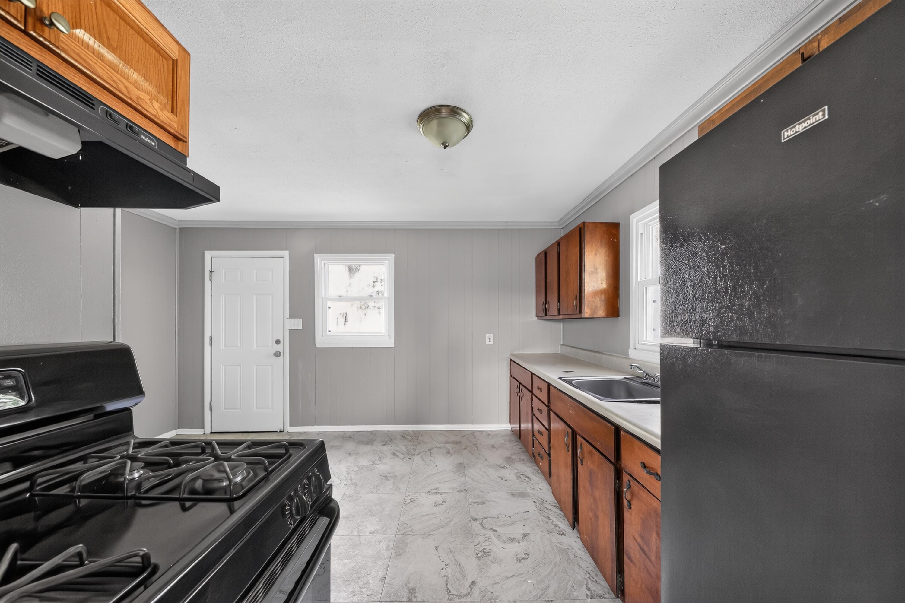1611 Monroe Street Property Photo 14