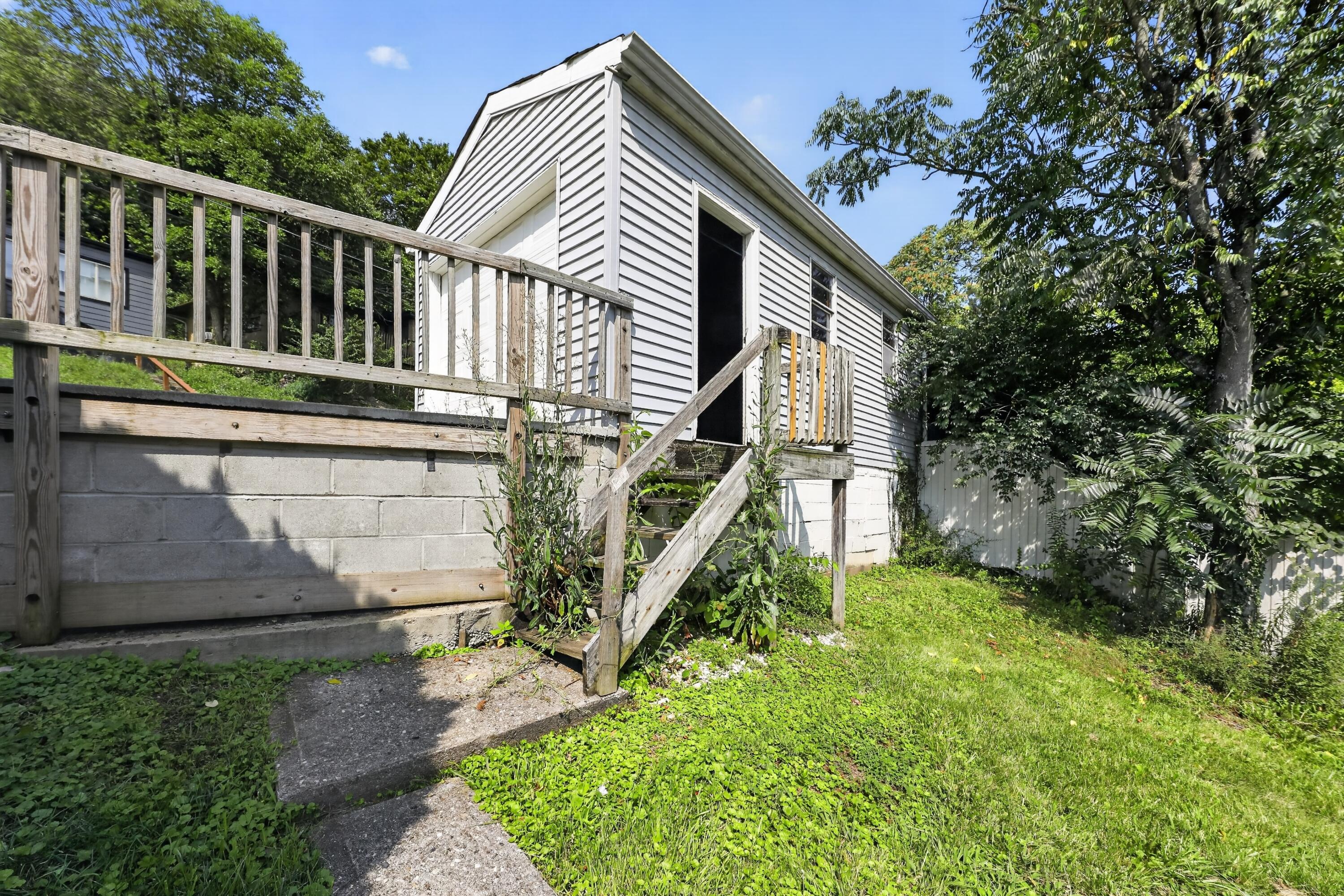 1611 Monroe Street Property Photo 28