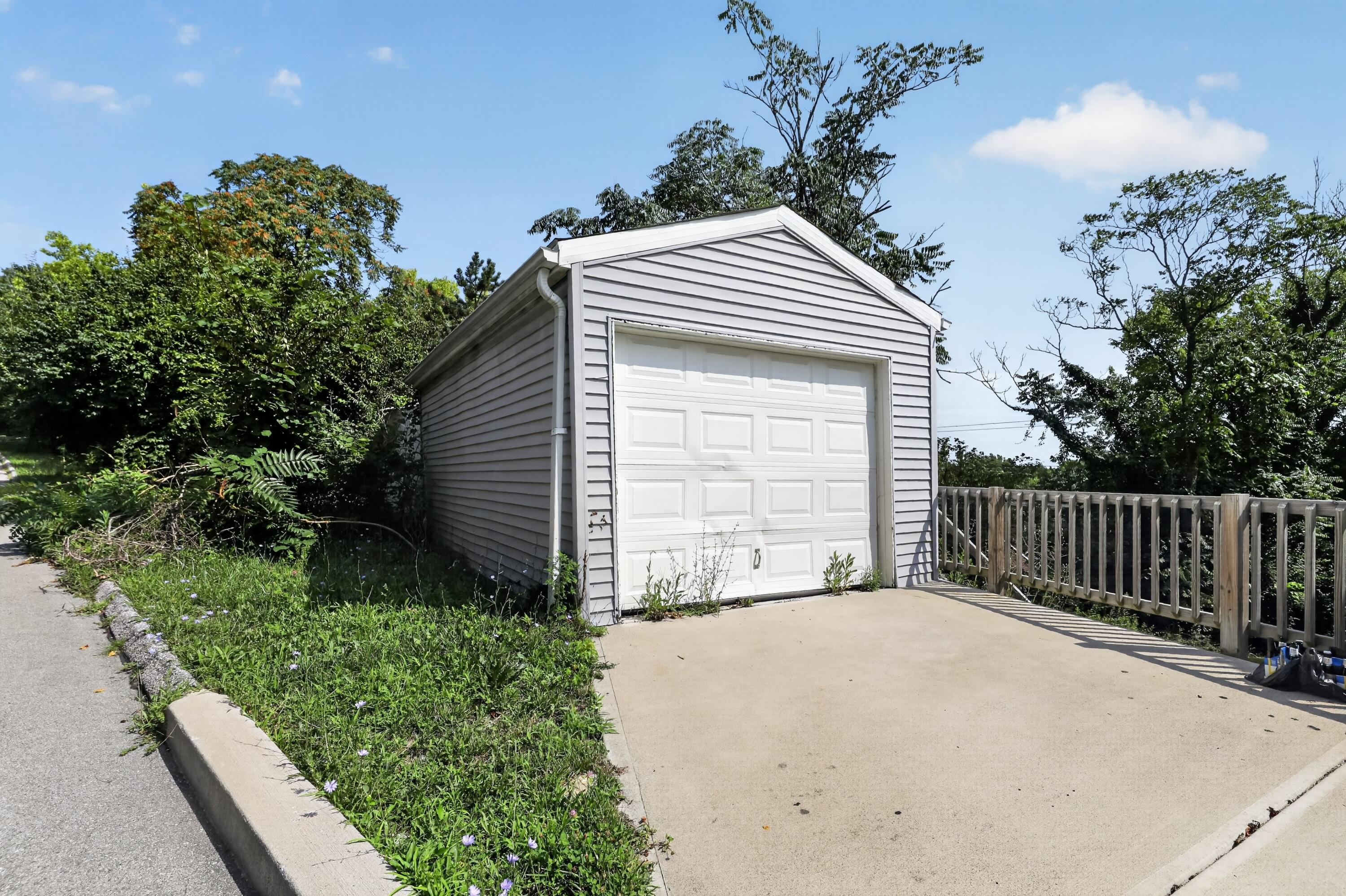 1611 Monroe Street Property Photo 30