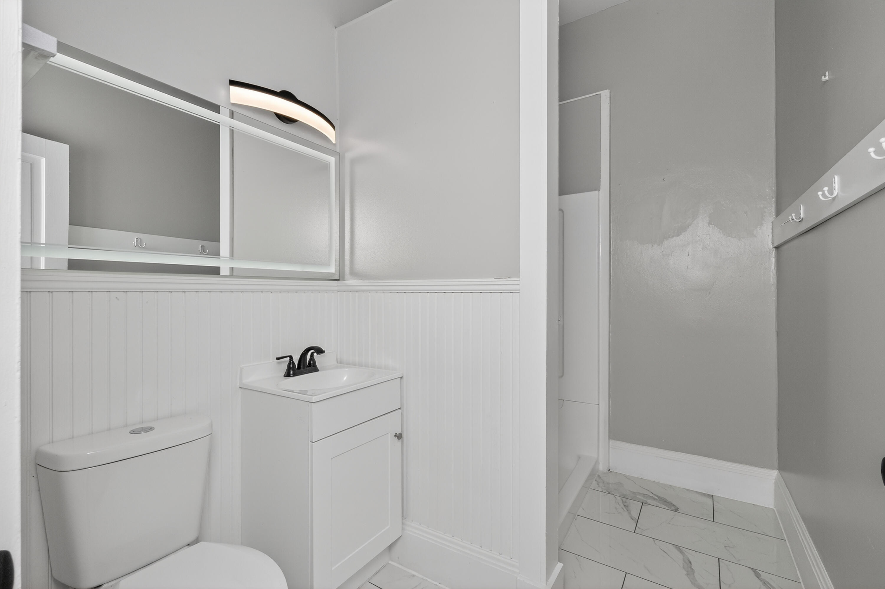 728 W 9th Street Property Photo 11