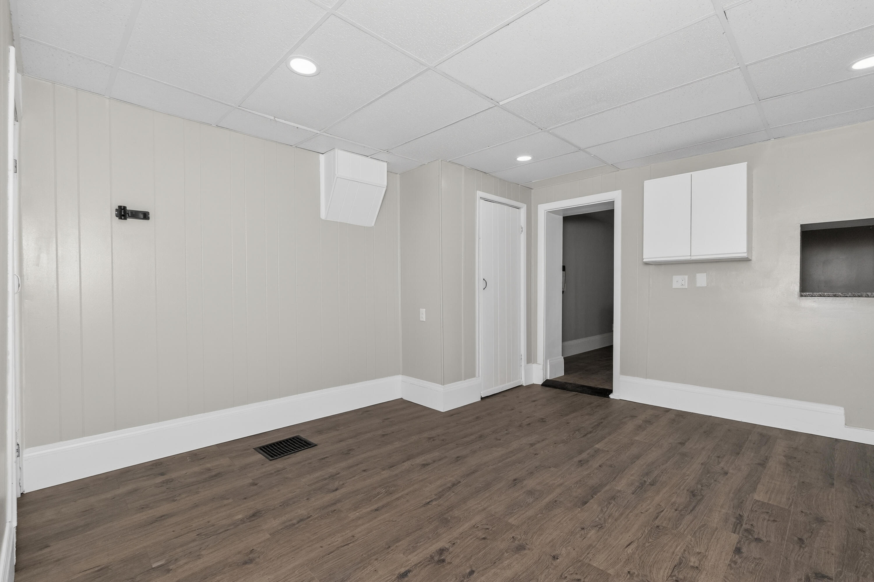 728 W 9th Street Property Photo 15
