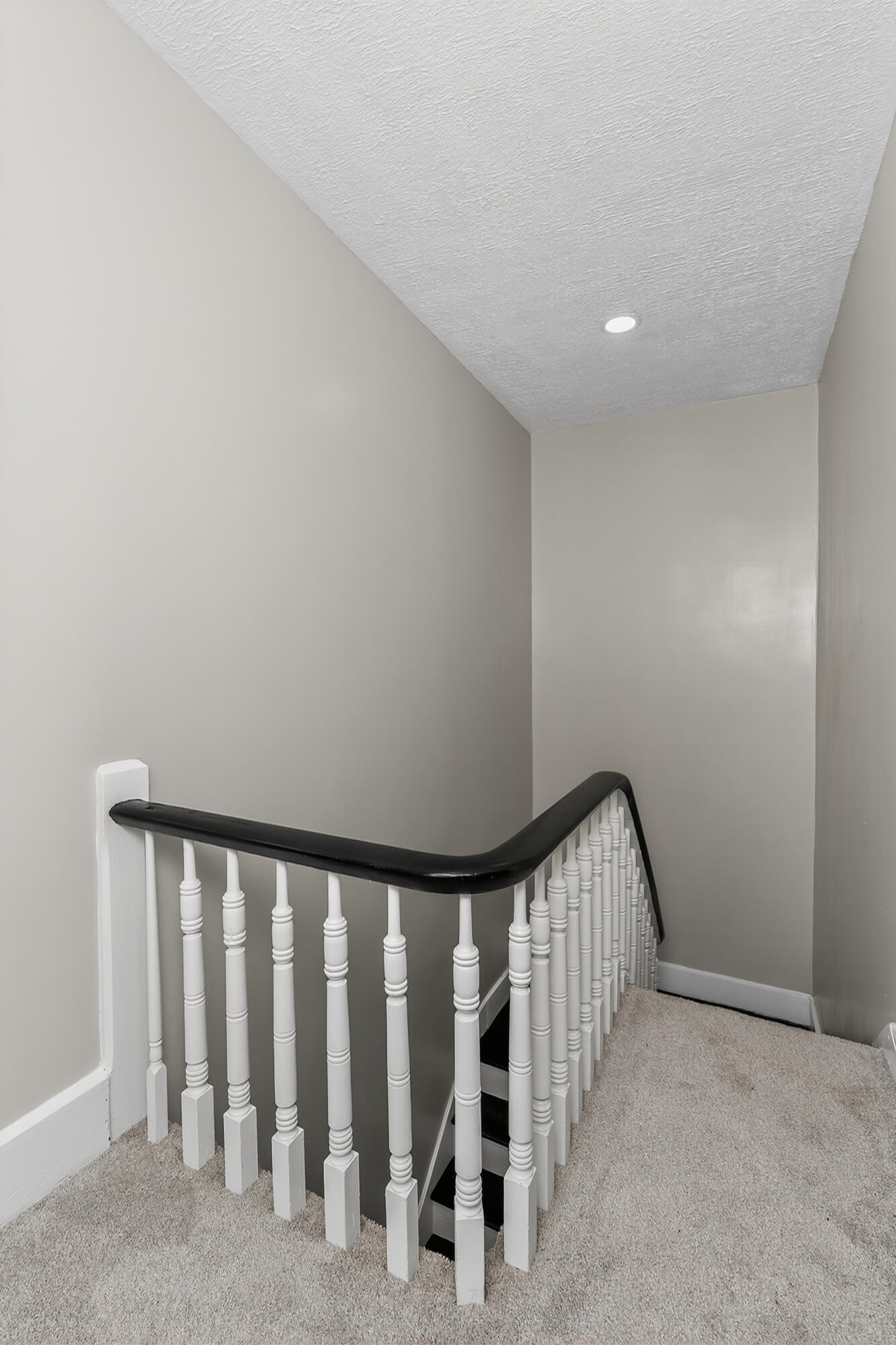 728 W 9th Street Property Photo 23