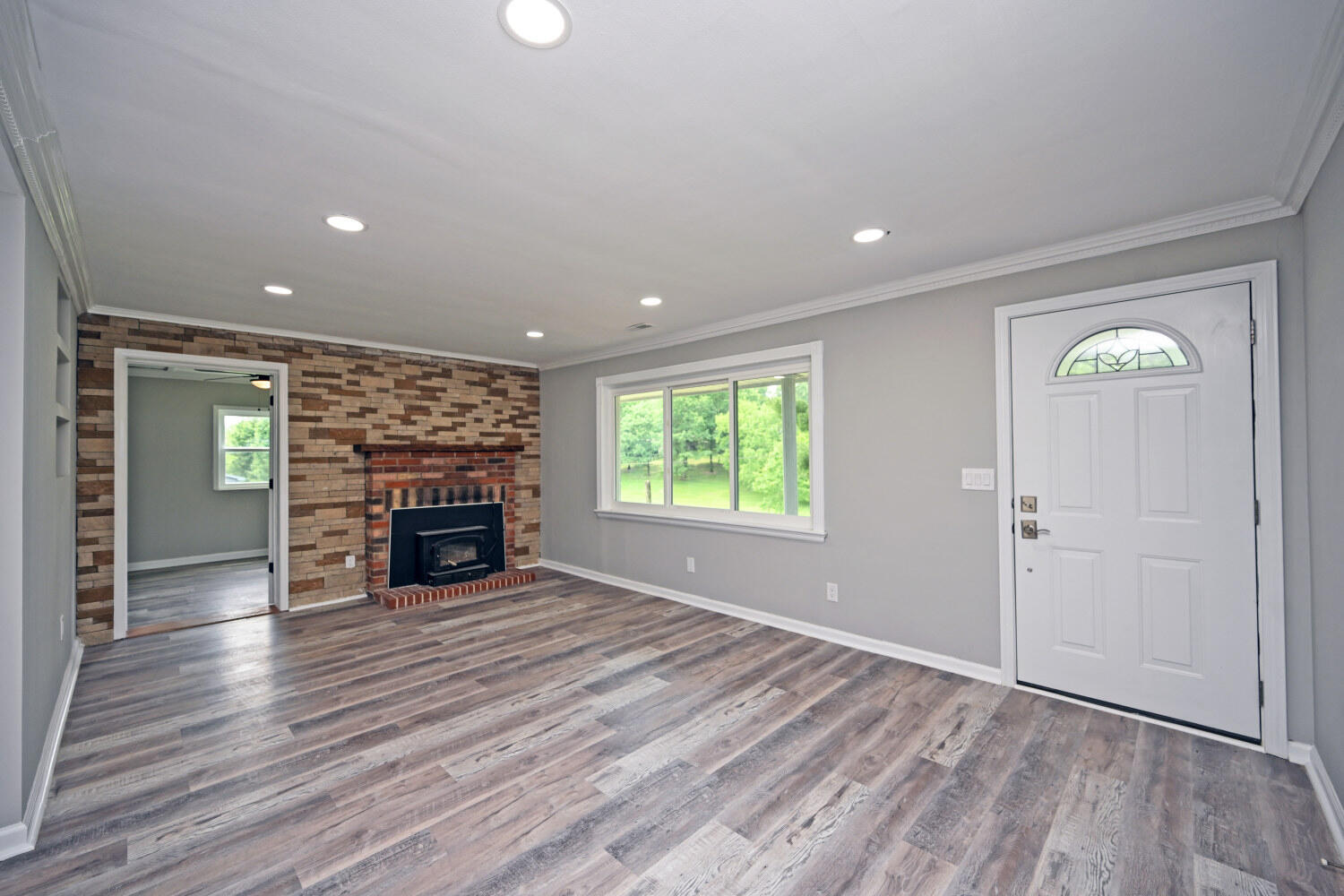 1044 Merrell Road Property Photo 4