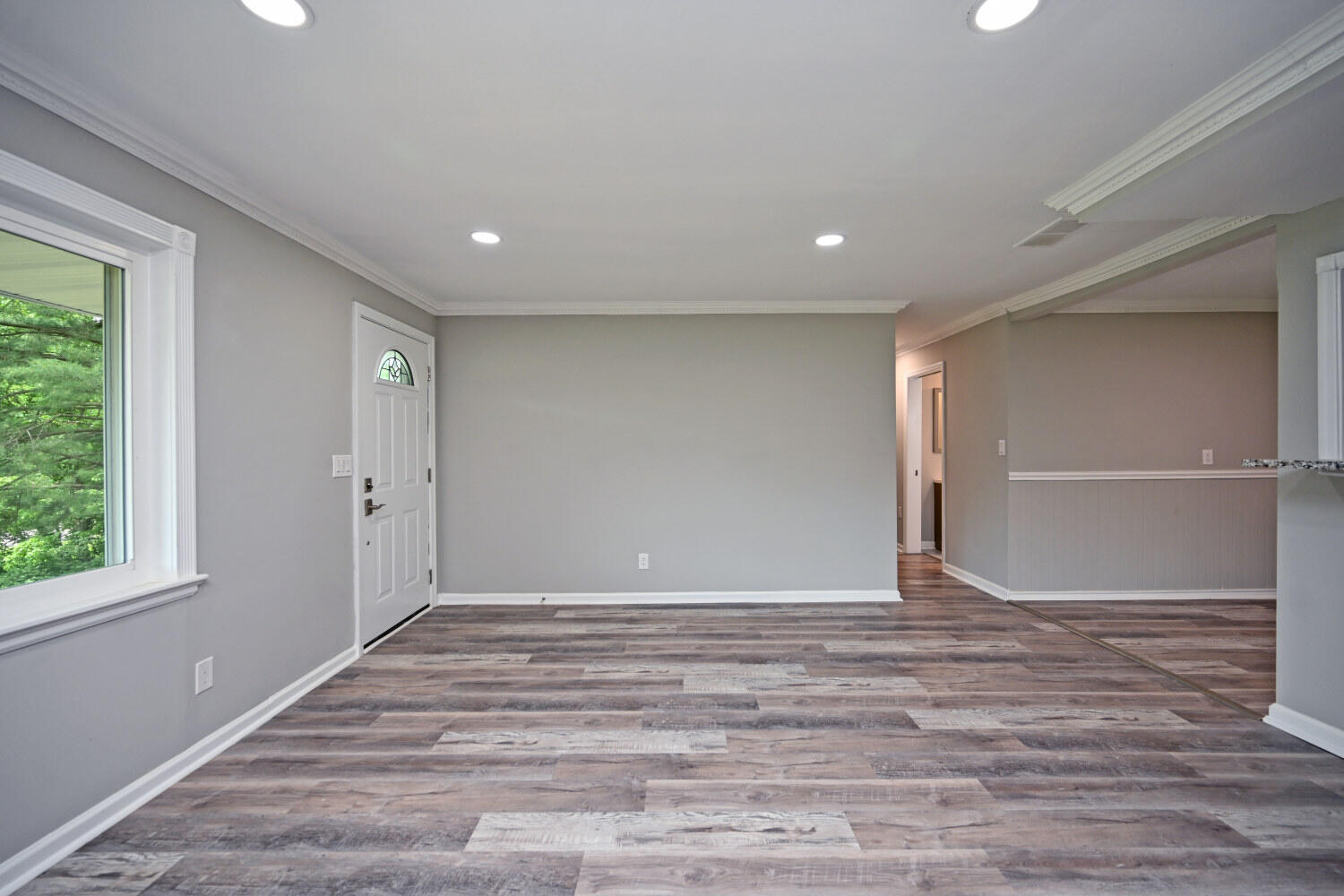 1044 Merrell Road Property Photo 6