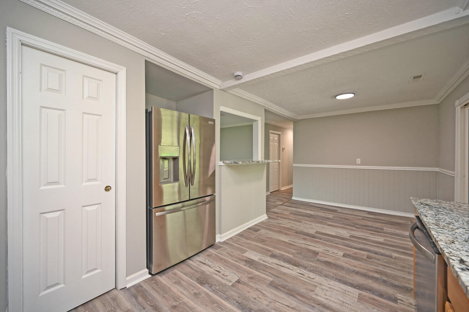 1044 Merrell Road Property Photo 13