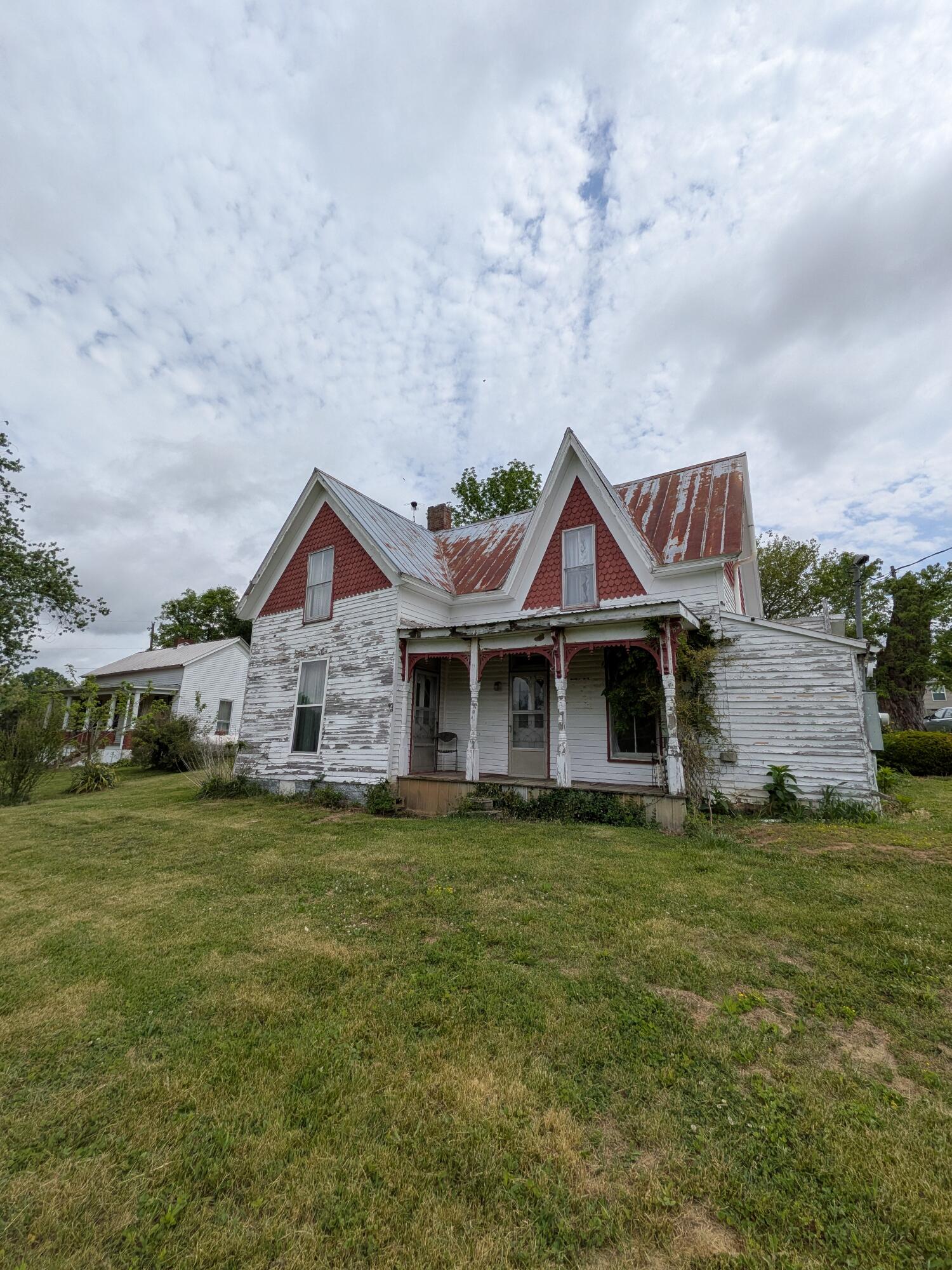 928 Nepton Road Property Photo 1