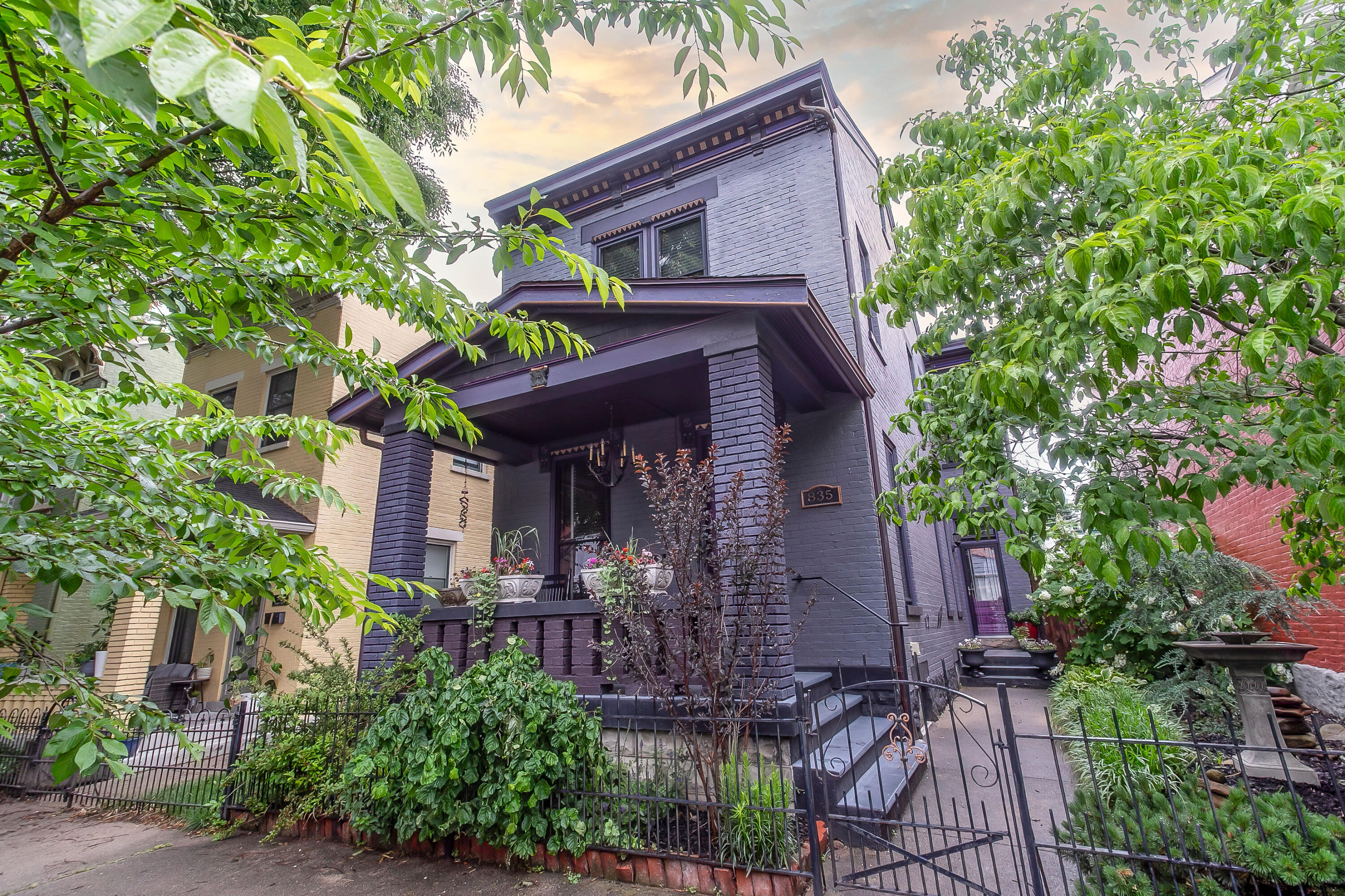 835 Monroe Street Property Photo 1