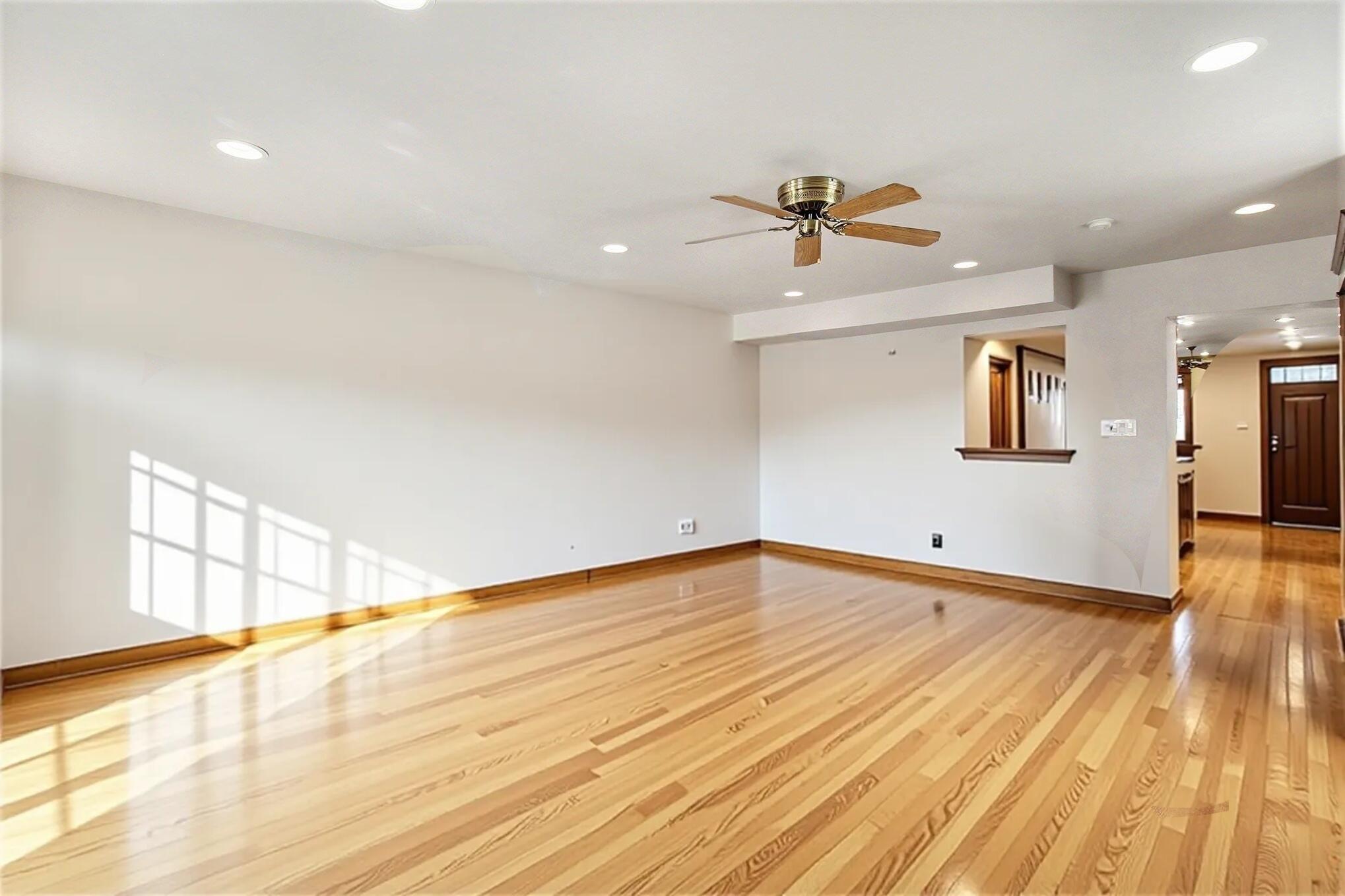 484 Van Voast Avenue Property Photo 10