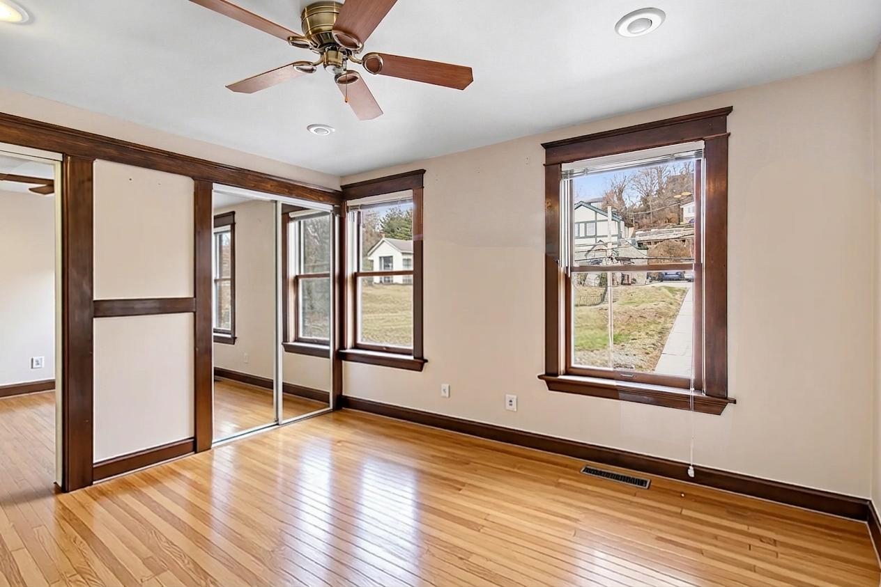 484 Van Voast Avenue Property Photo 20