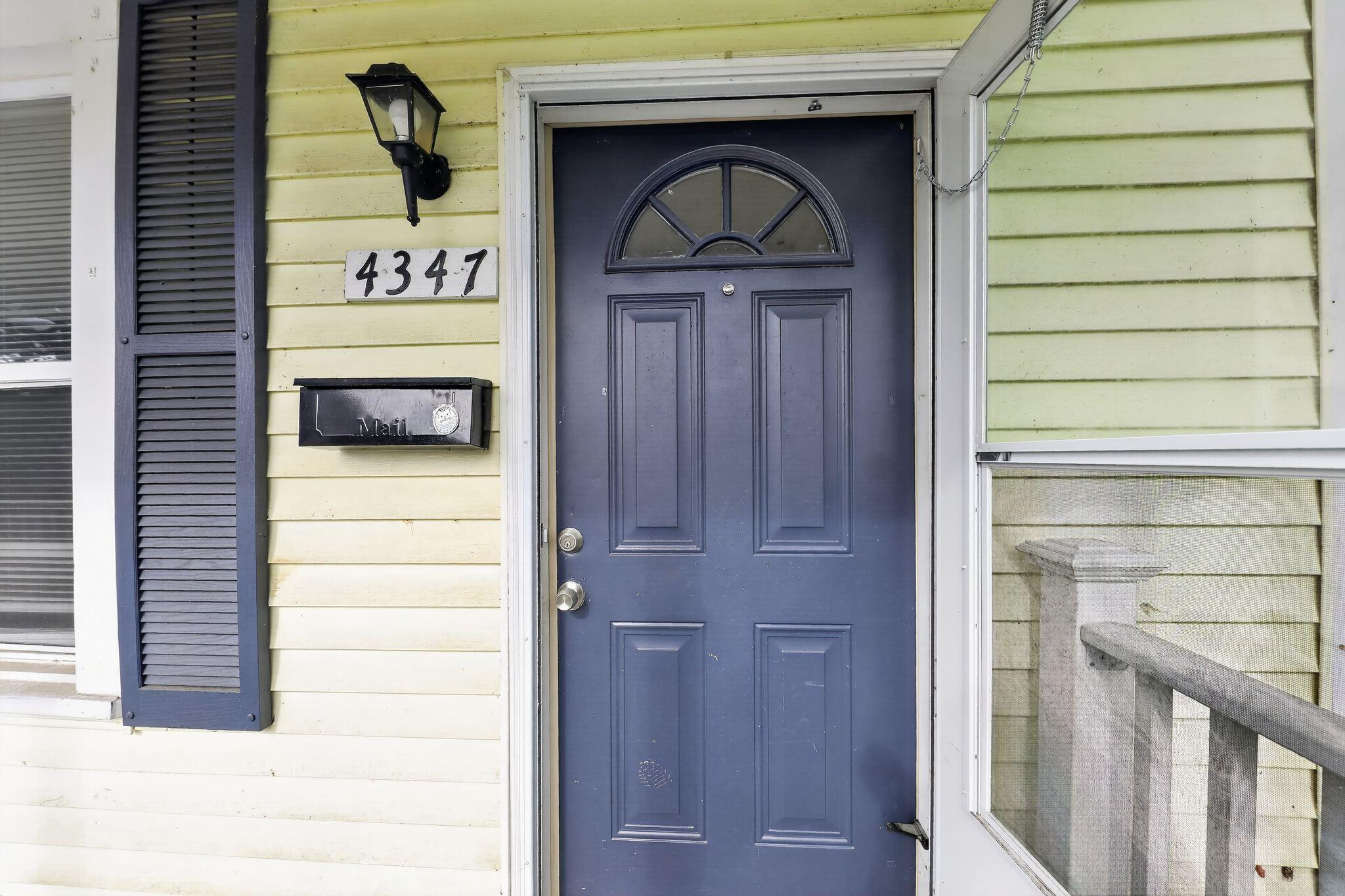 4347 Huntington Avenue Property Photo 5