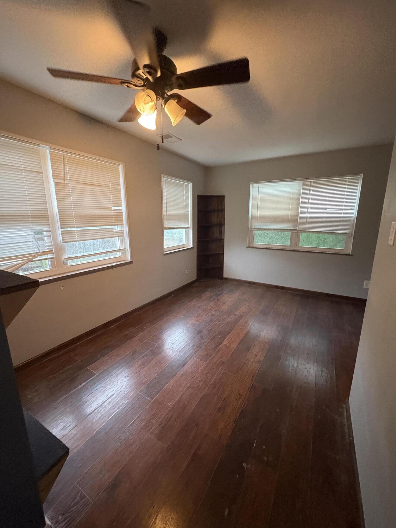 1 Garnett Avenue Property Photo 12