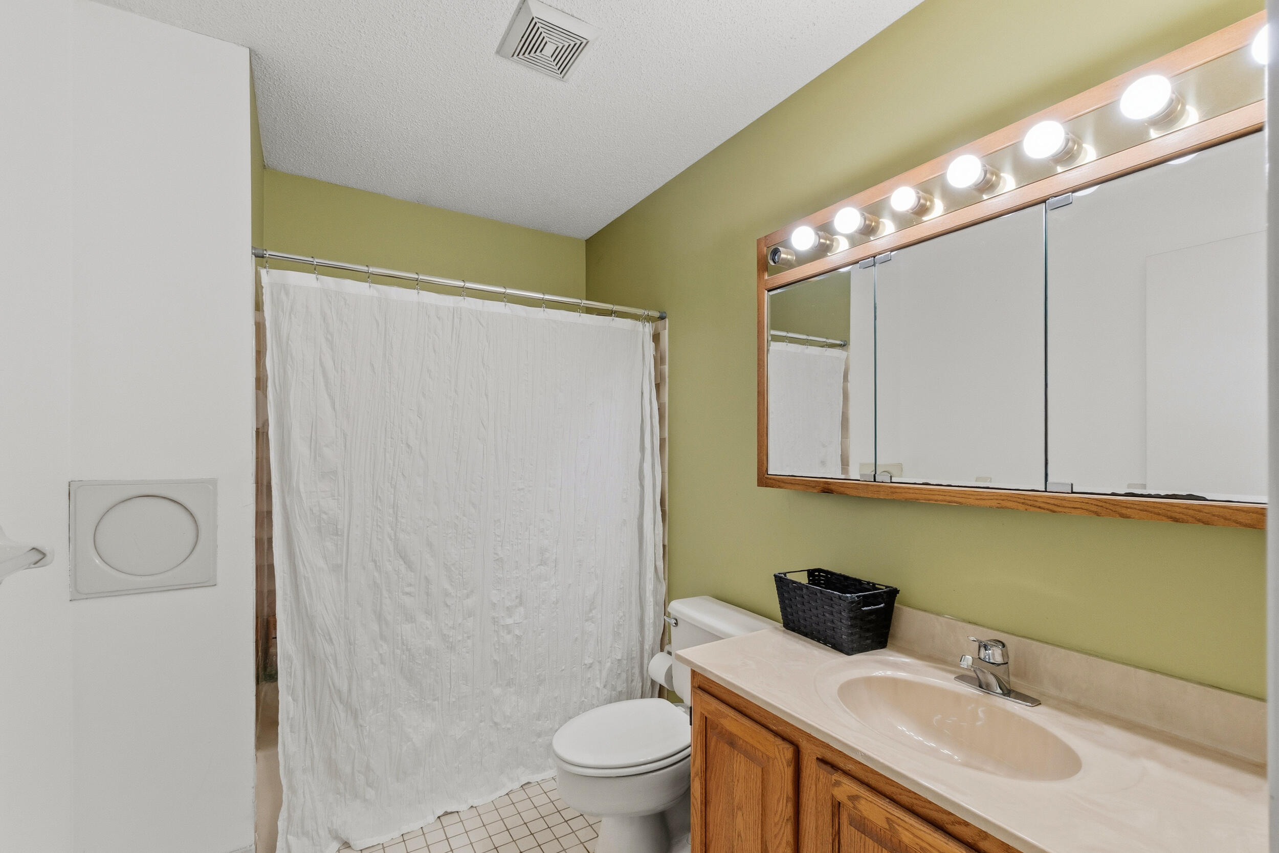 795 Elizabeth Drive Property Photo 20