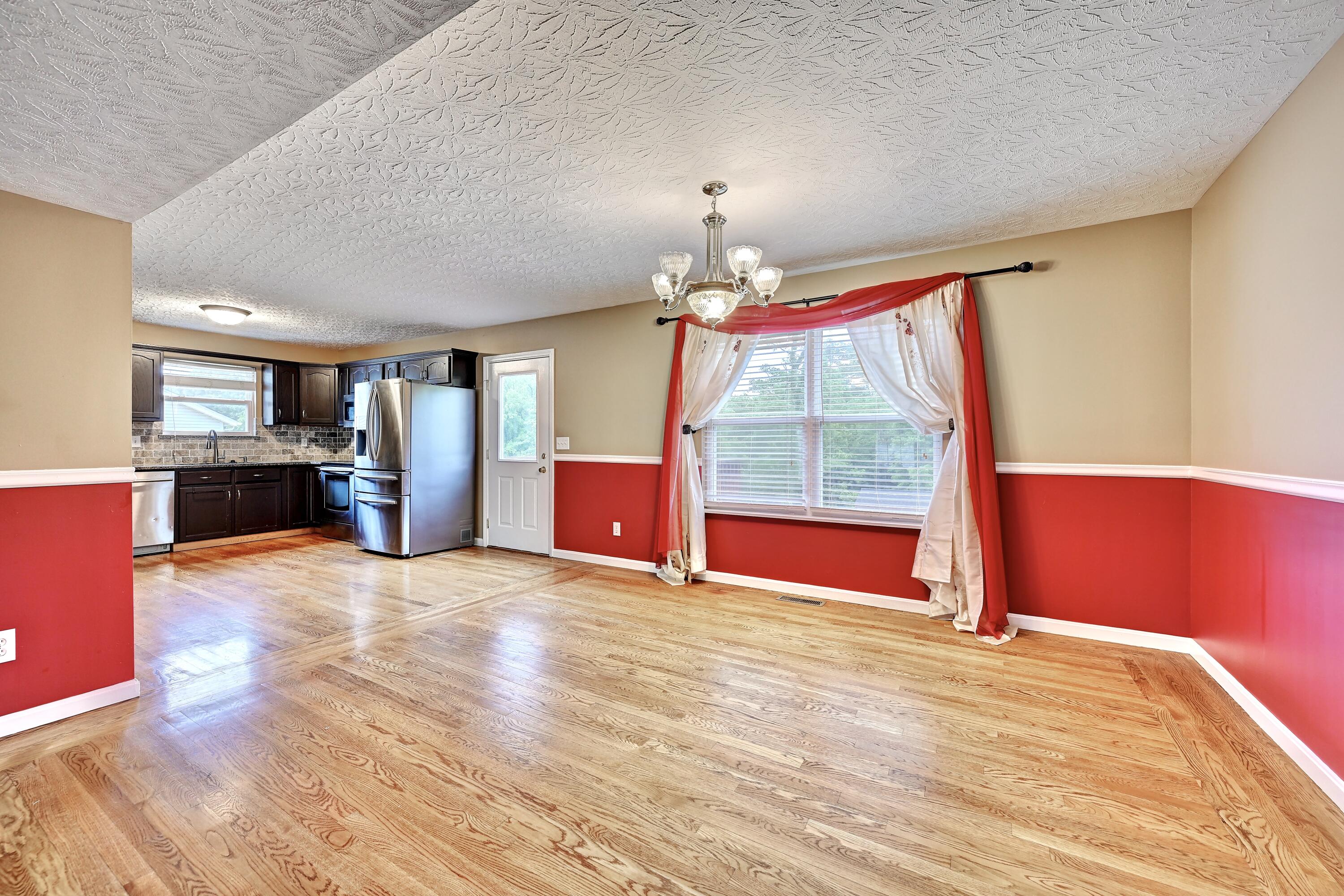 415 Claiborne Drive Property Photo 10