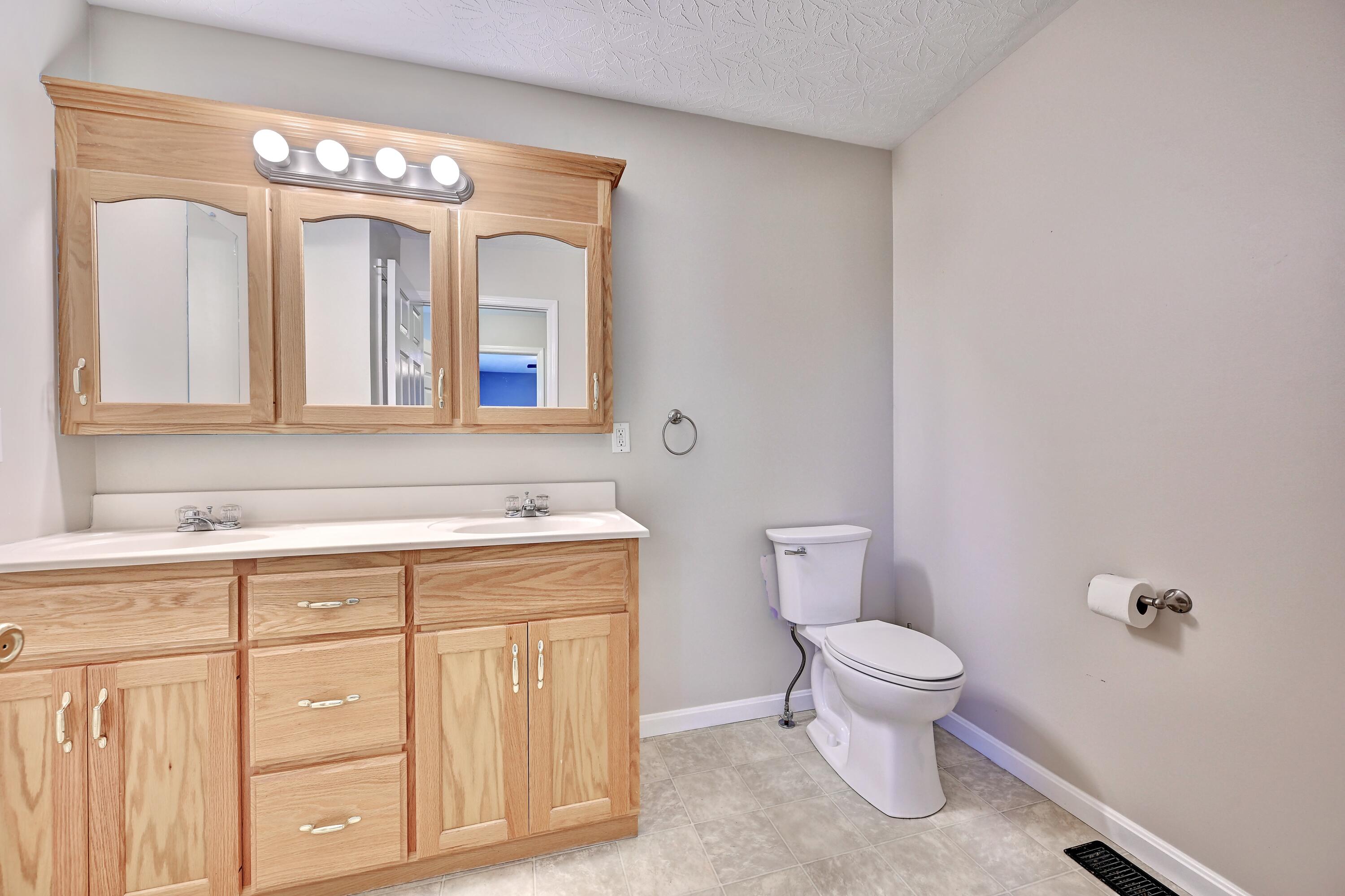 415 Claiborne Drive Property Photo 27