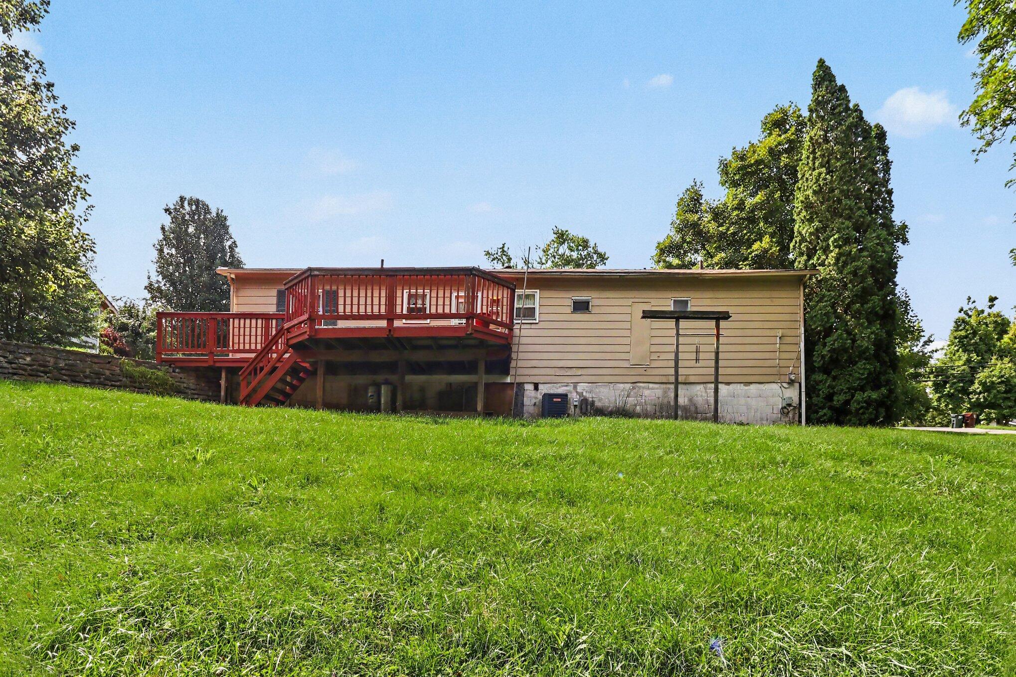 2976 Senour Road Property Photo 17