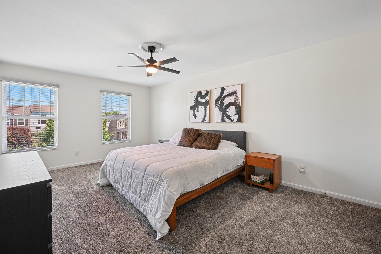 10133 Meadow Glen Drive Property Photo 8