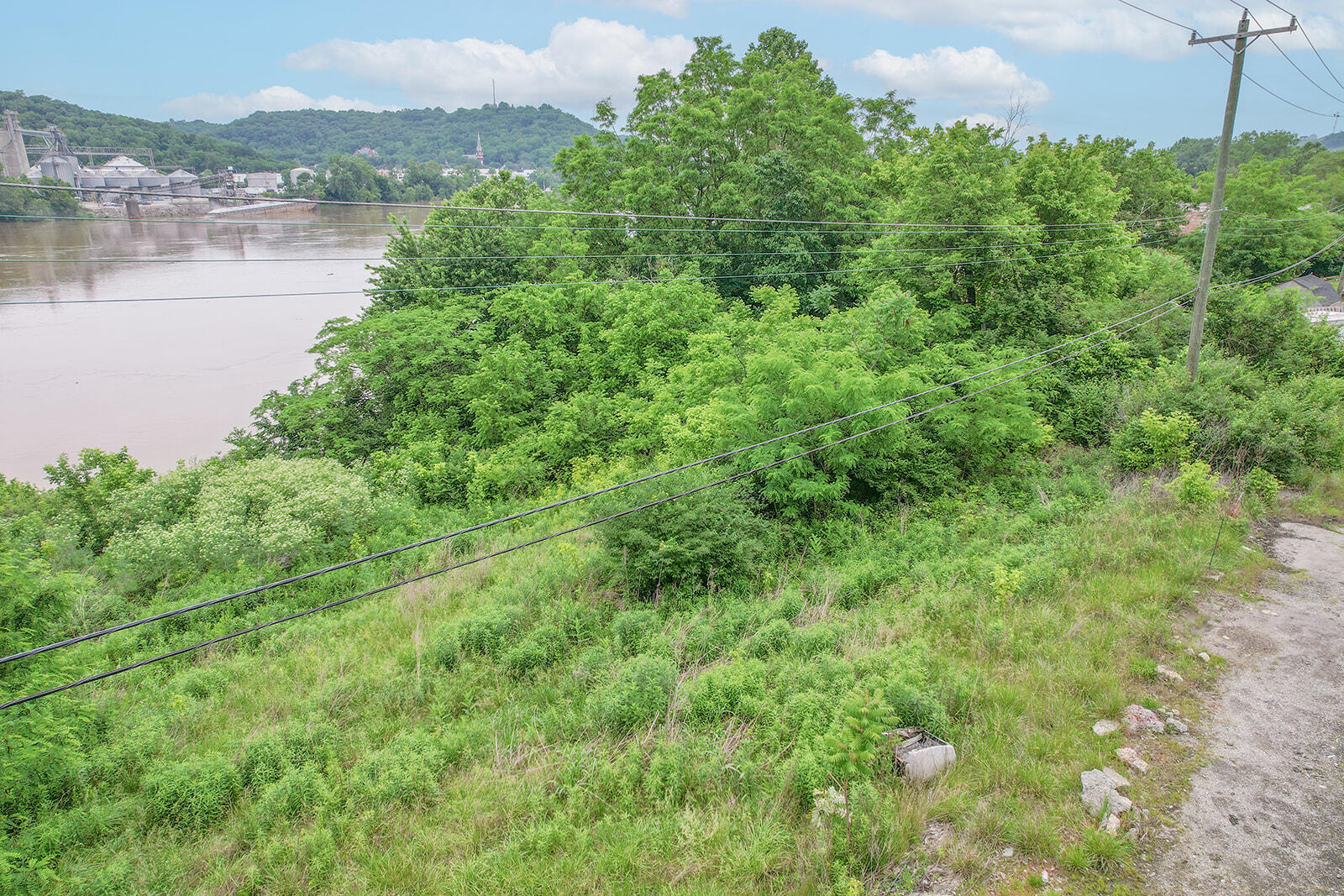 478 River Road Property Photo 2