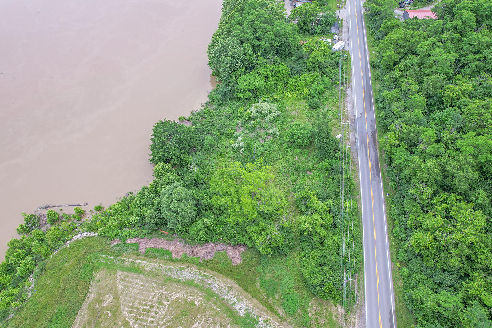 478 River Road Property Photo 4