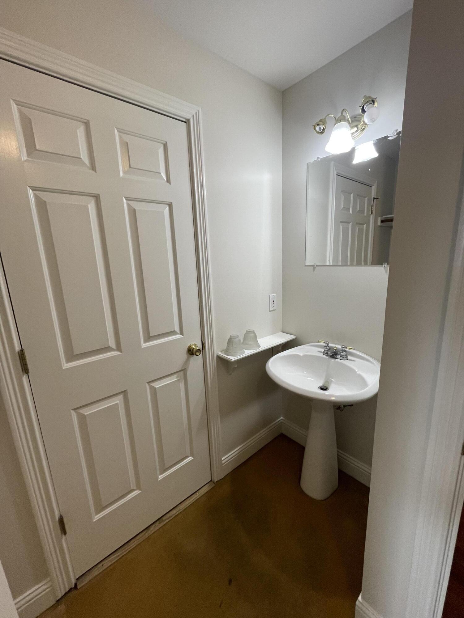 467 Erlanger Road Property Photo 28