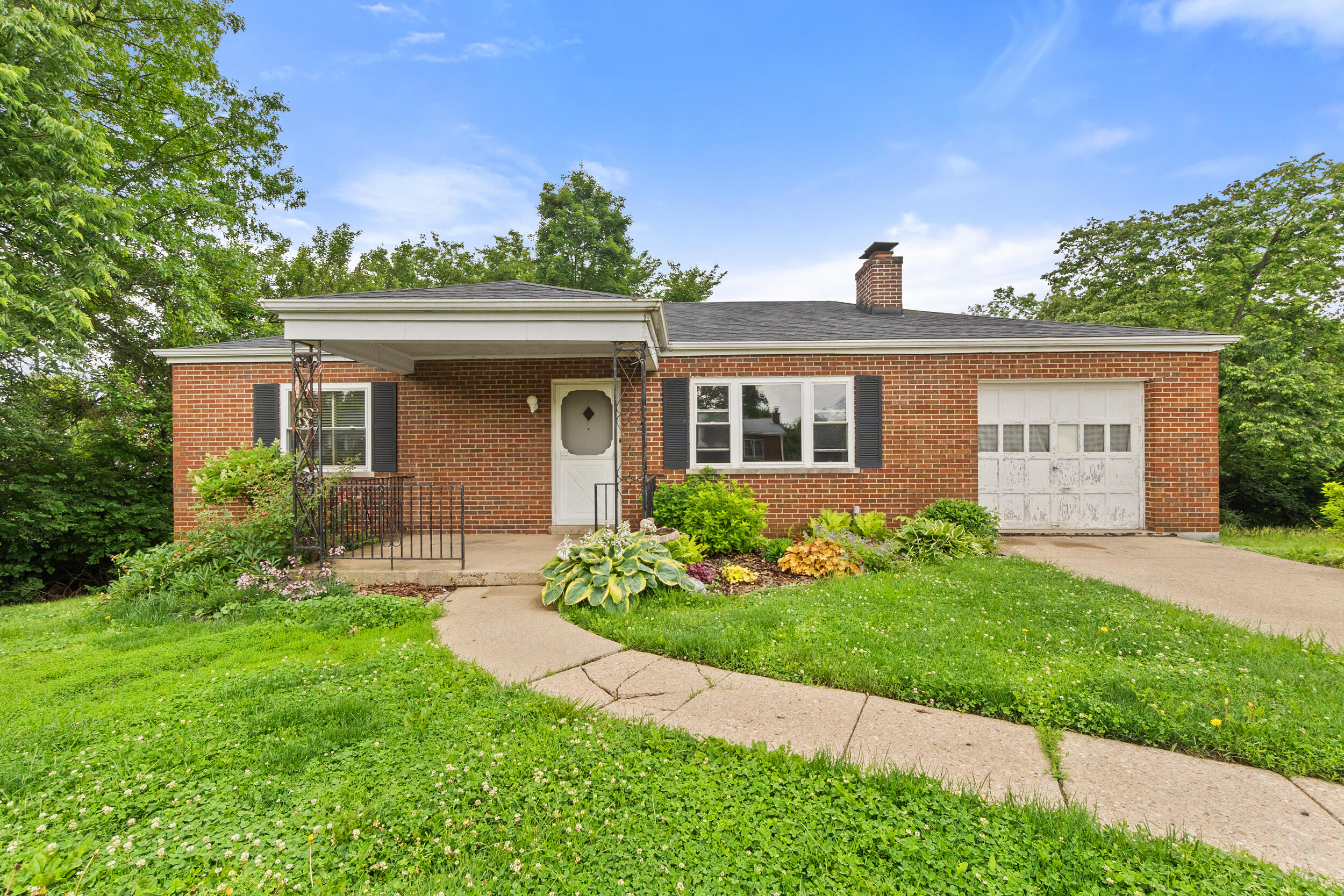 668 Walnut Street Property Photo 1