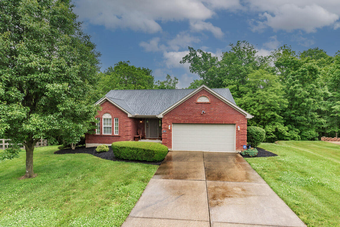 10725 Shadywood Drive Property Photo 1