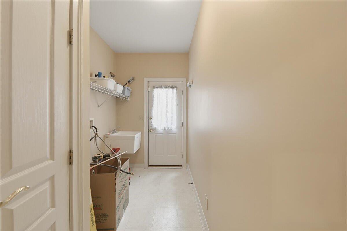 1114 Grindstone Court Property Photo 7