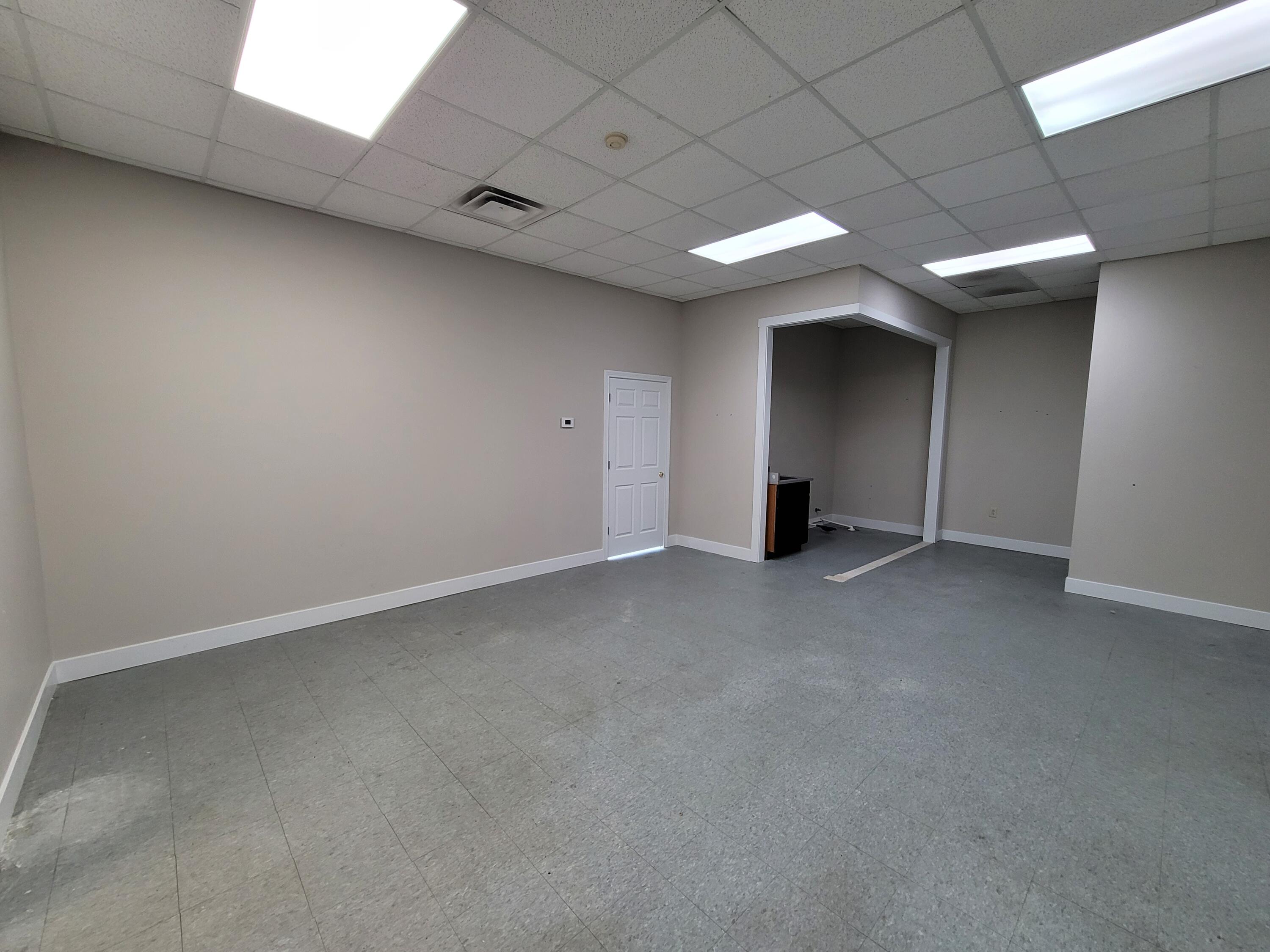 385 Violet Road, E Property Photo 19