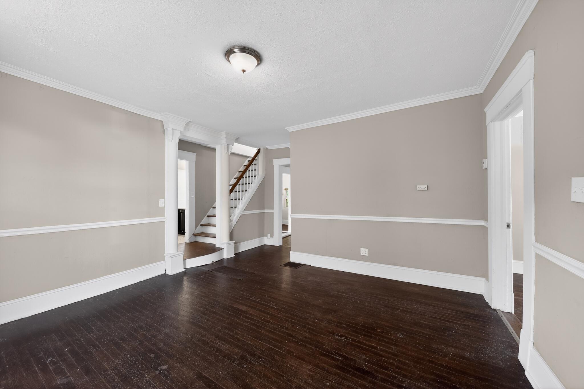 2710 Rosina Avenue Property Photo 5