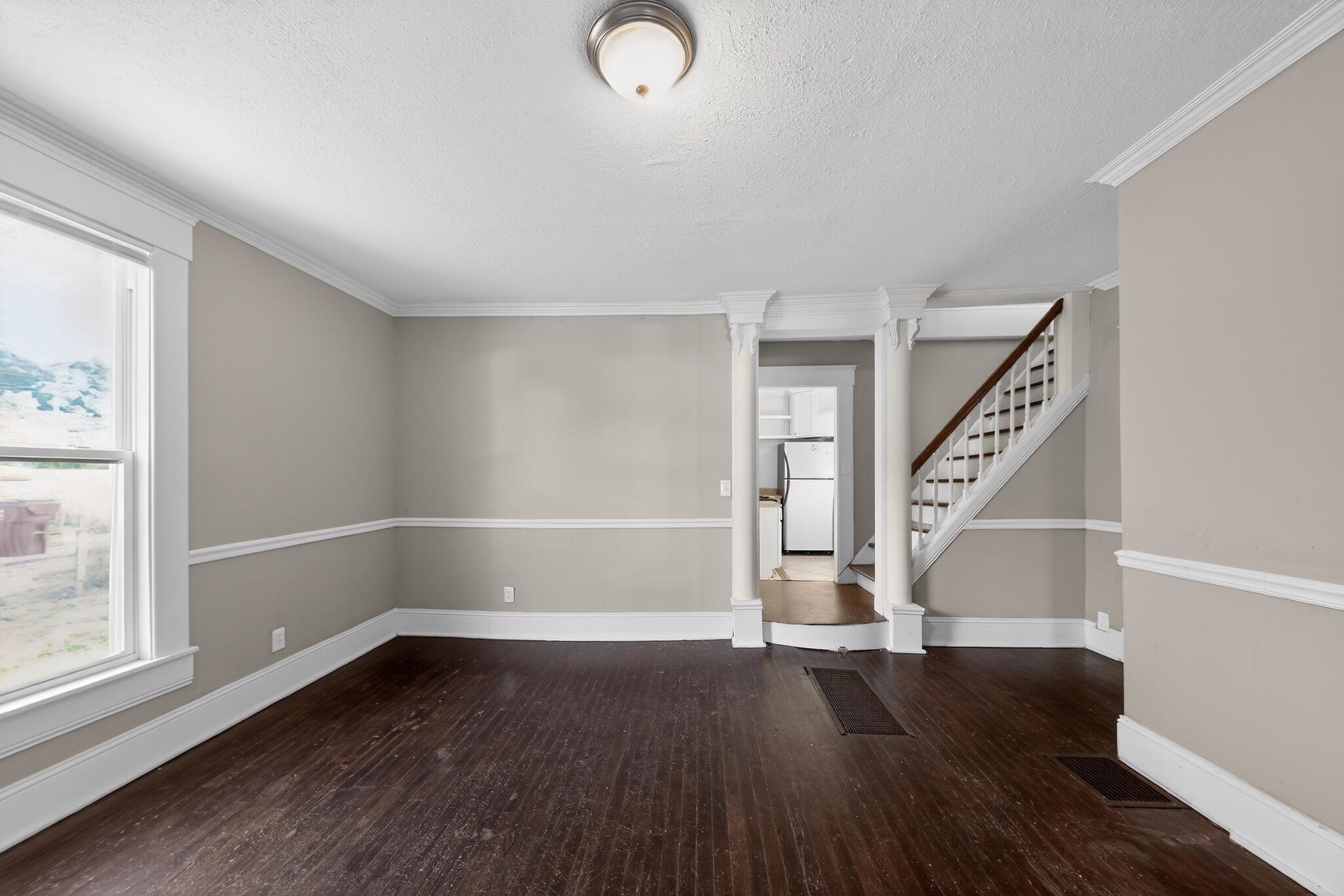 2710 Rosina Avenue Property Photo 6