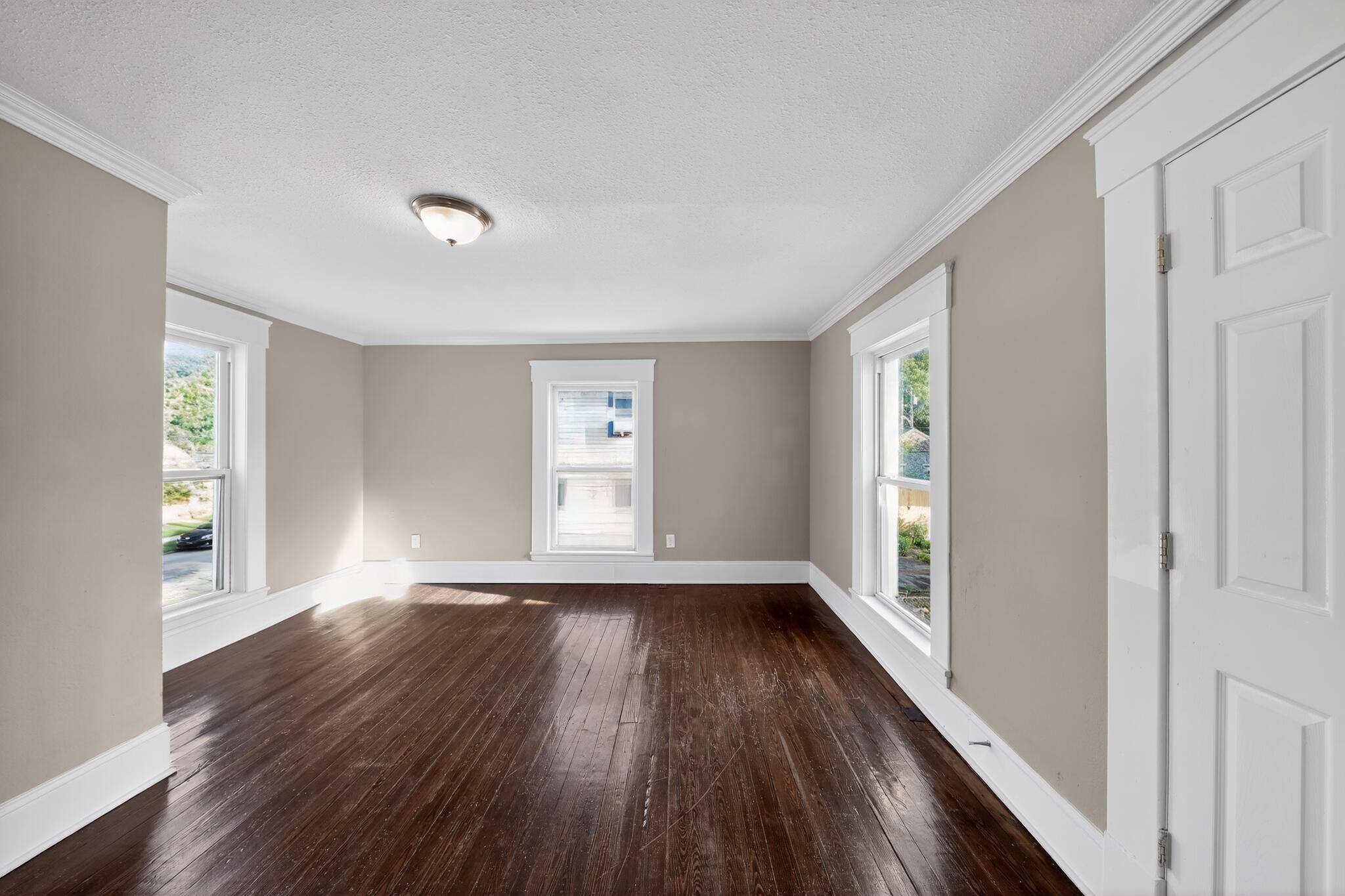 2710 Rosina Avenue Property Photo 14