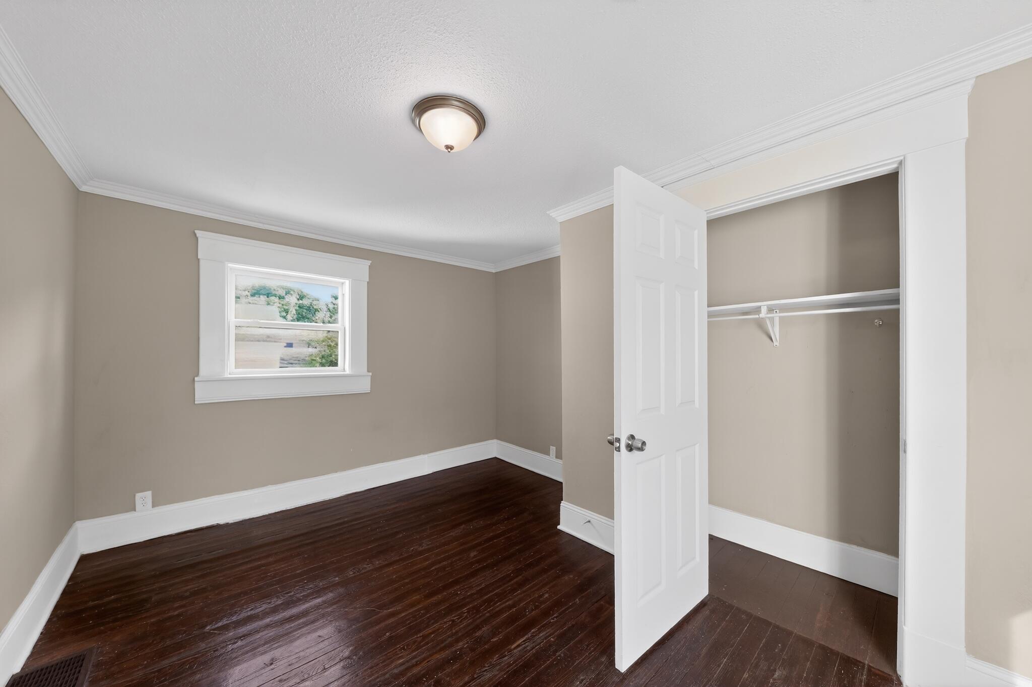 2710 Rosina Avenue Property Photo 18