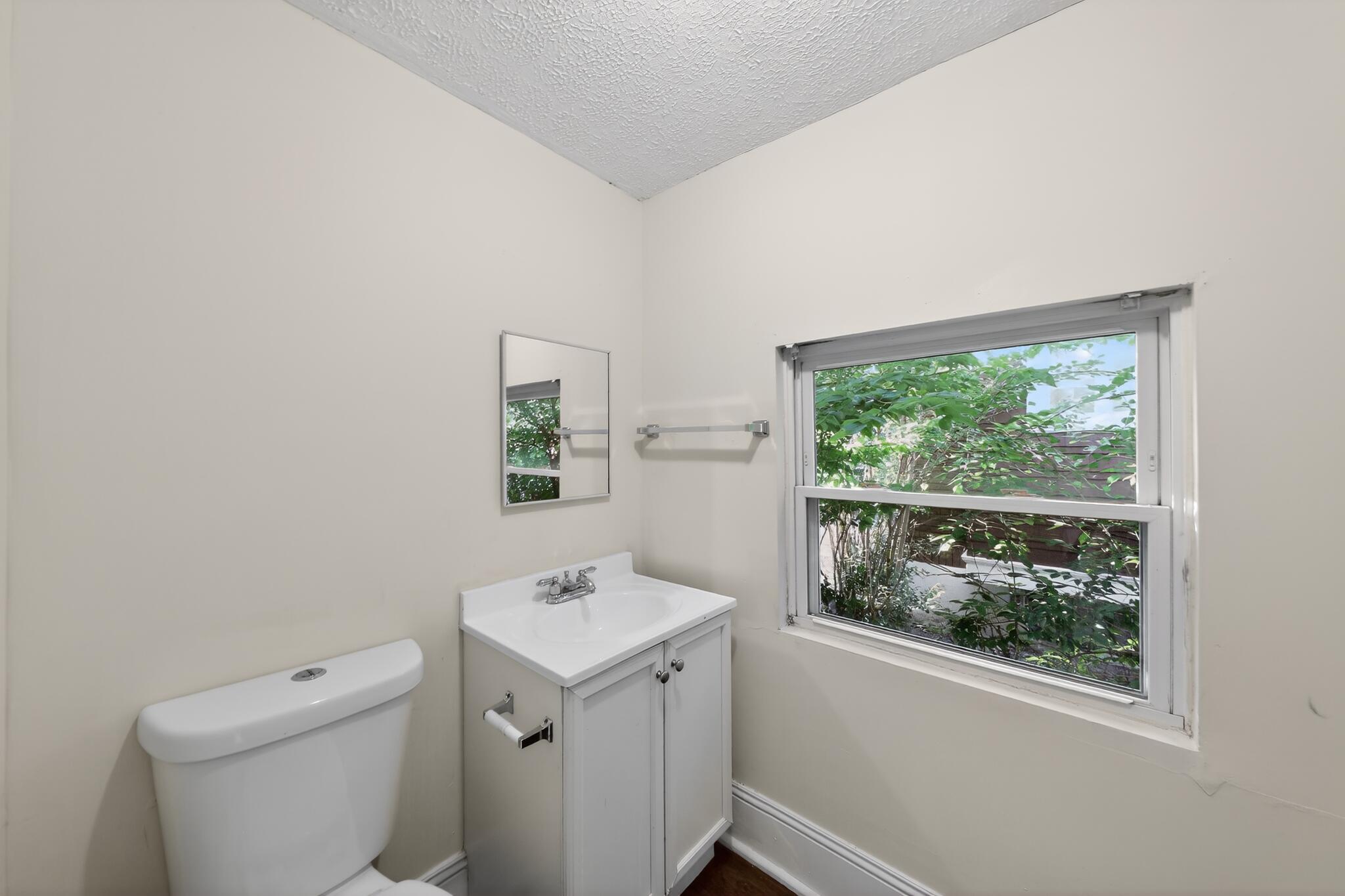 2710 Rosina Avenue Property Photo 22