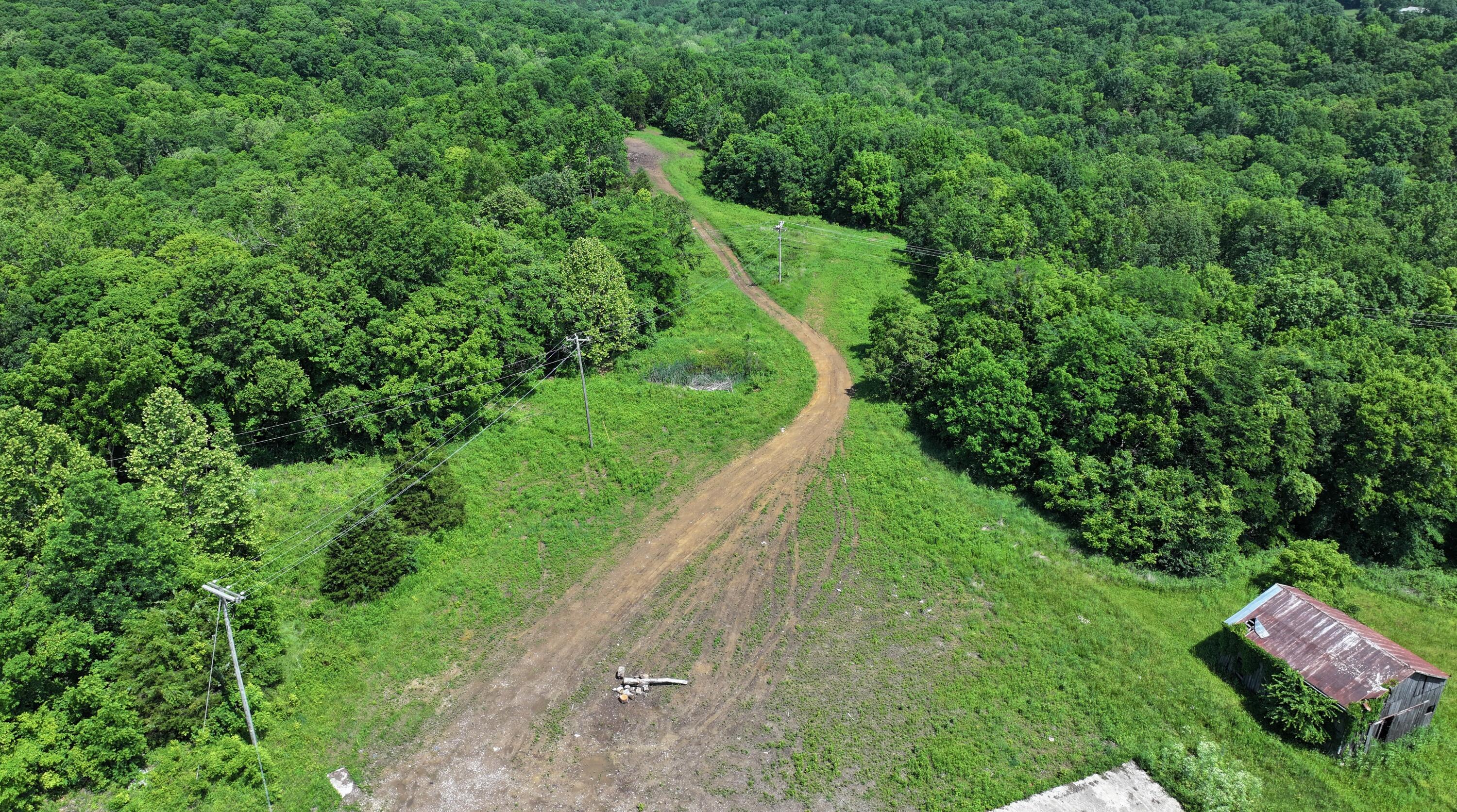 3990 Claxon Ridge Road Property Photo 6