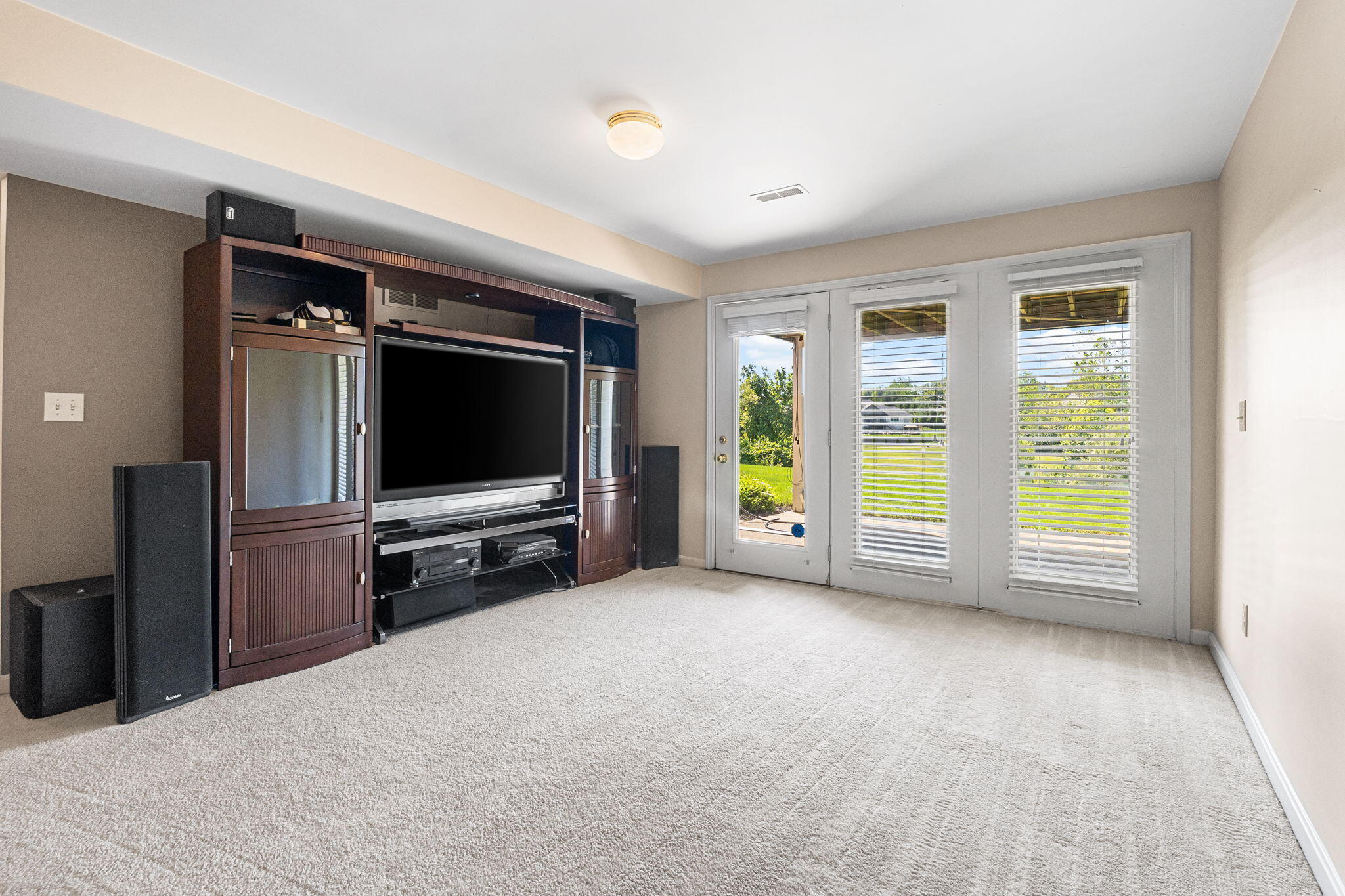 10461 Masters Drive Property Photo 24