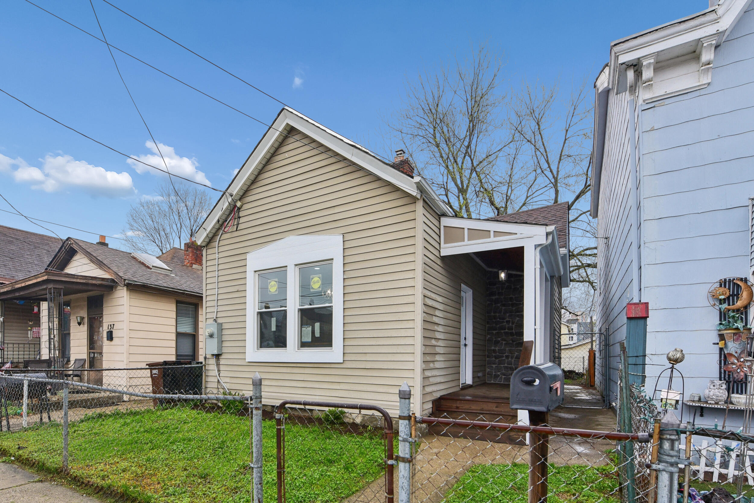 139 5th Avenue Property Photo 1