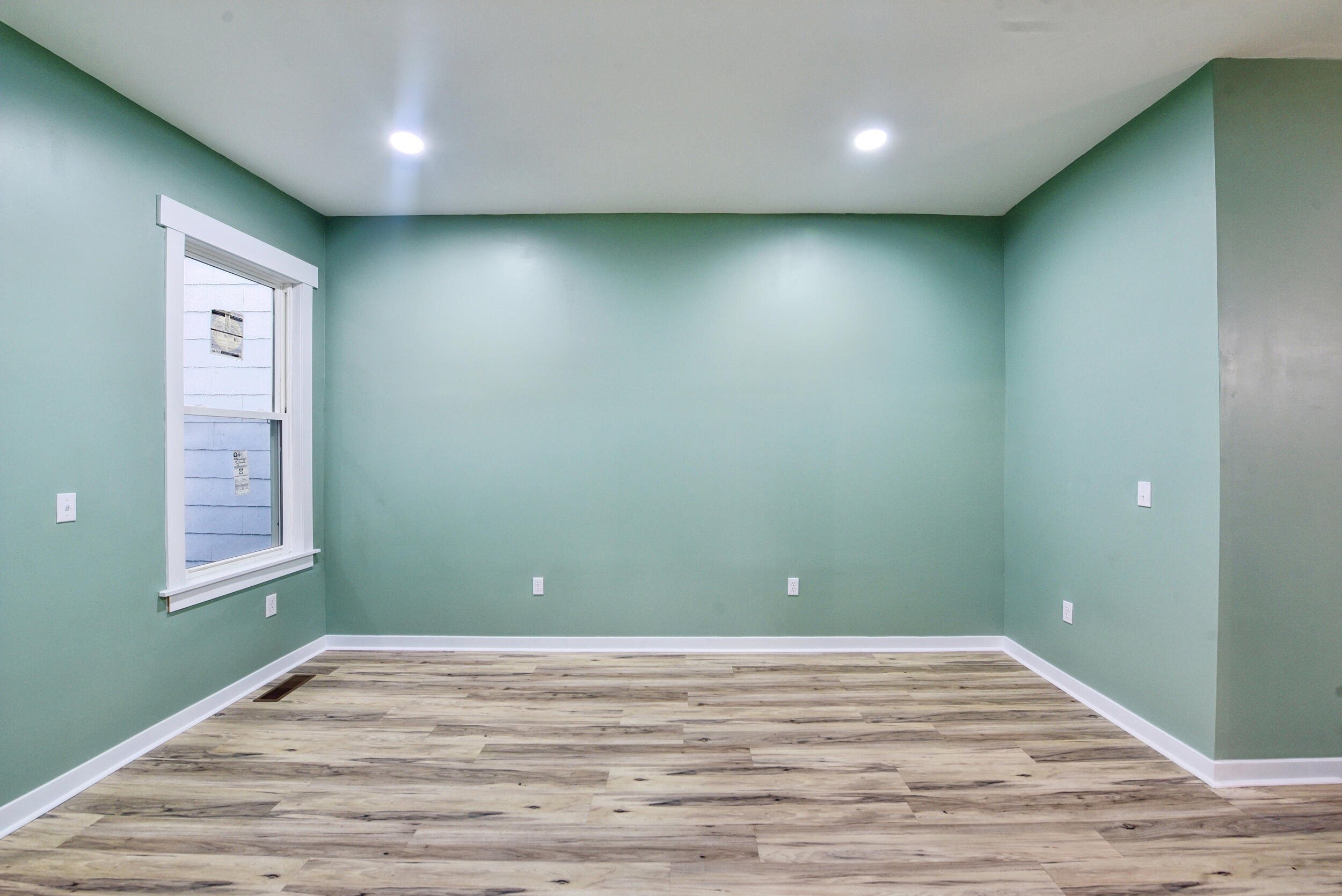 139 5th Avenue Property Photo 11