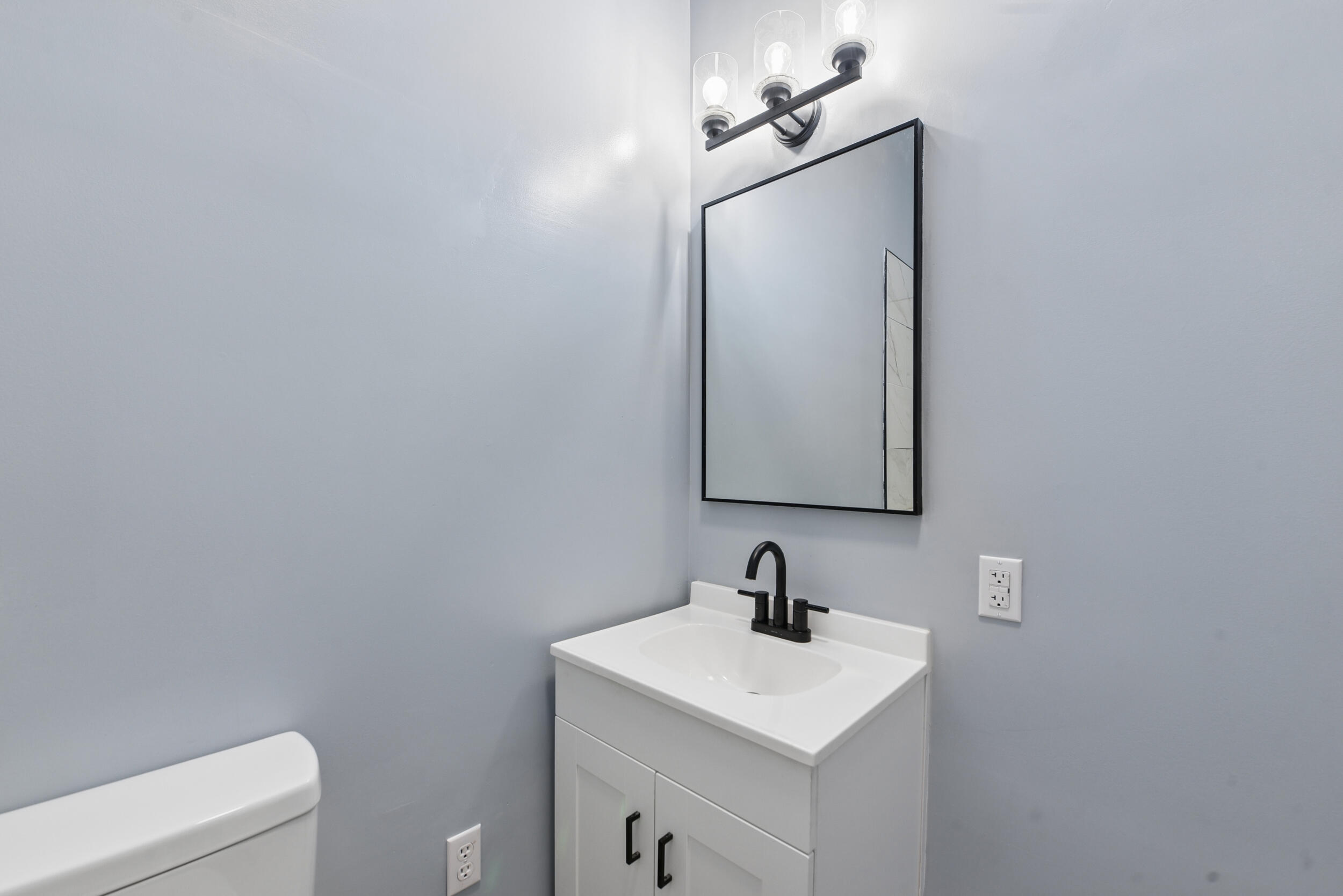 139 5th Avenue Property Photo 16